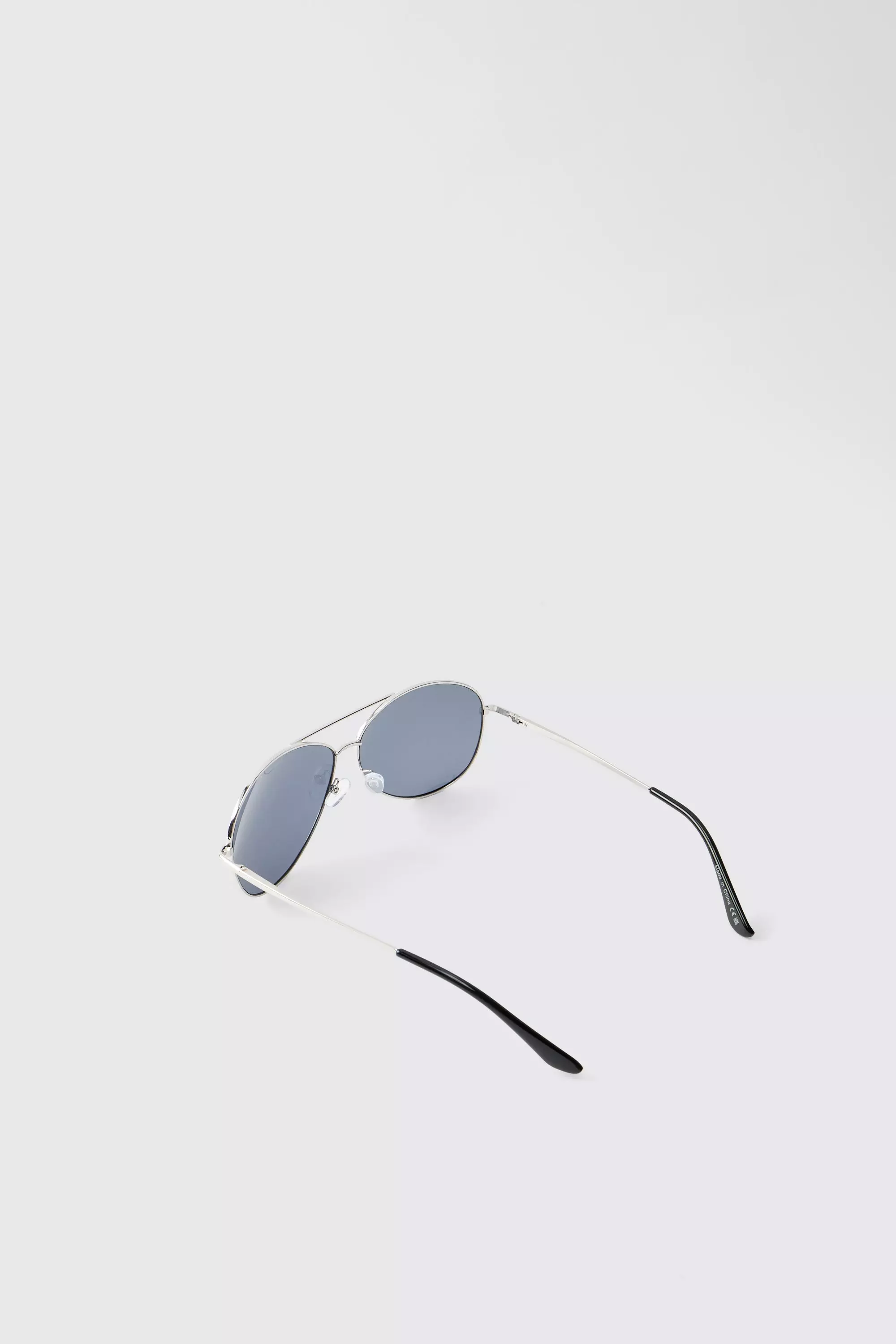 Silver Metal Navigator Sunglasses alternative image