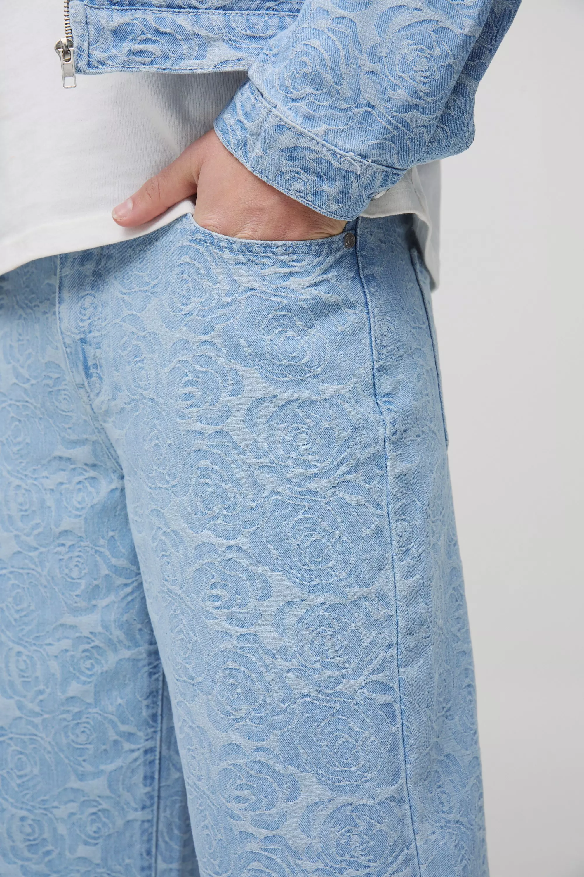 Light blue Relaxed Fit Denim Floral Jacquard Jeans alternative image