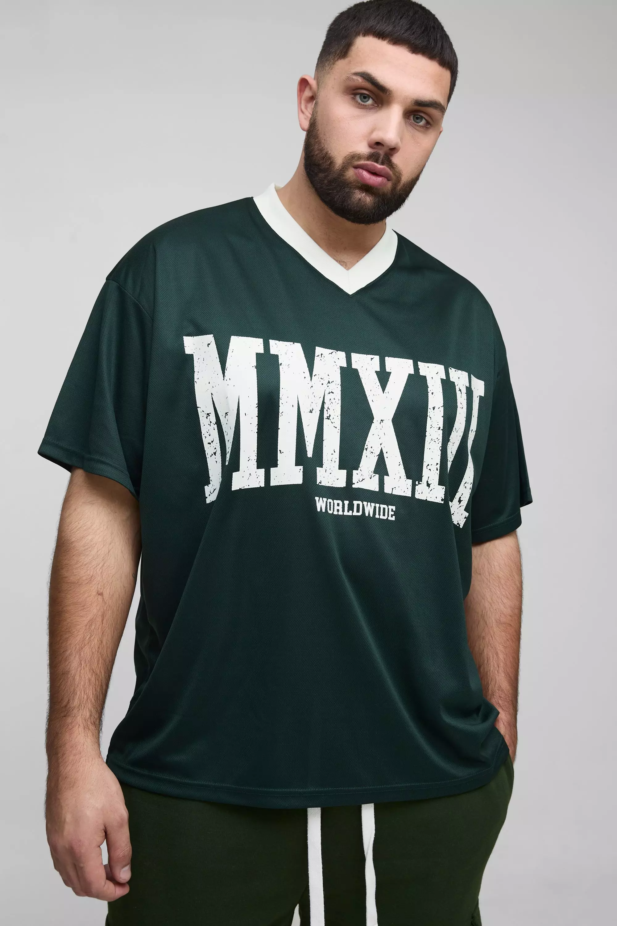 Forest Plus Oversized  V Neck Mesh T-shirt alternative image