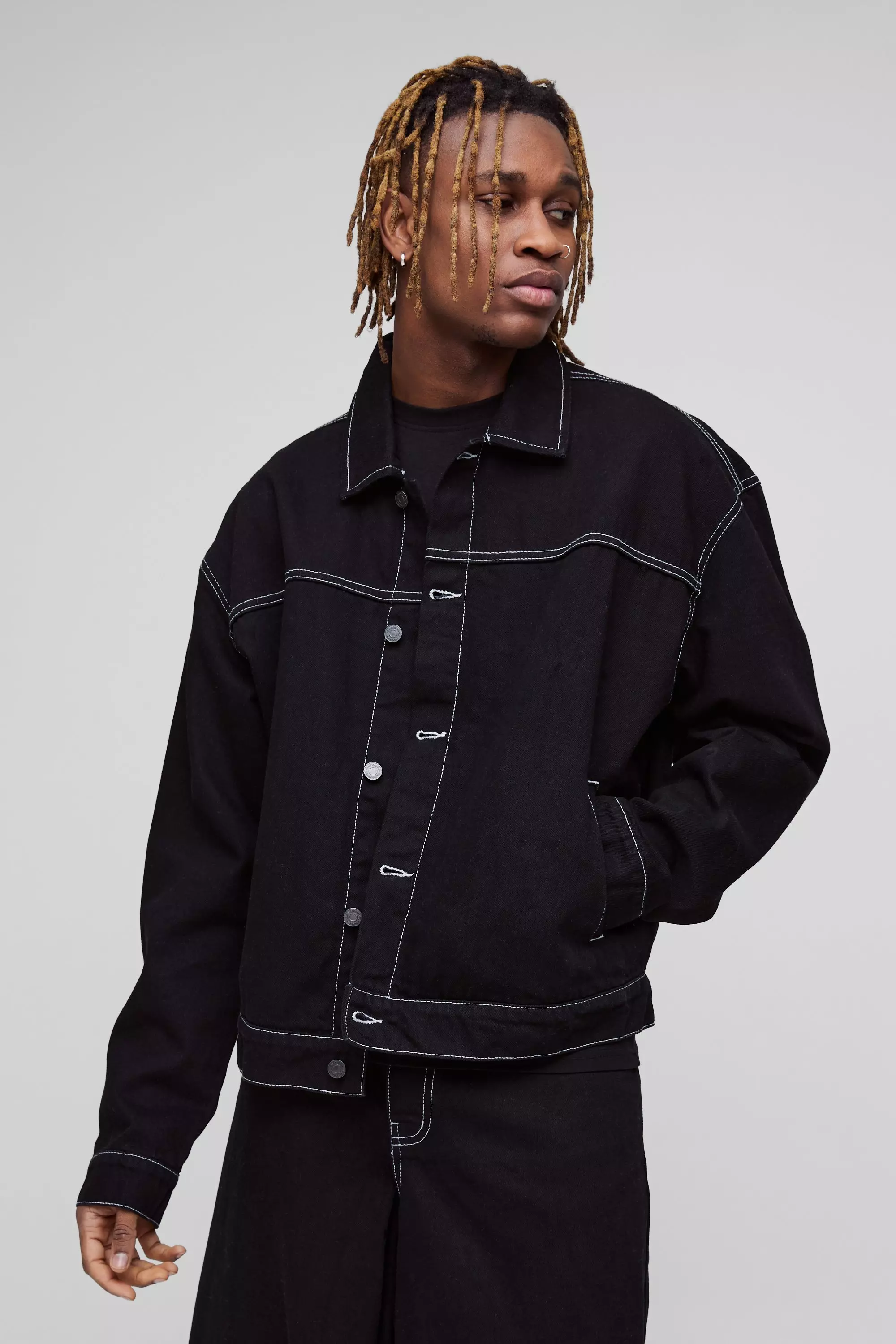 Tall kastige Oversize Jeansjacke mit Kontrast-Naht, Black alternatives Bild