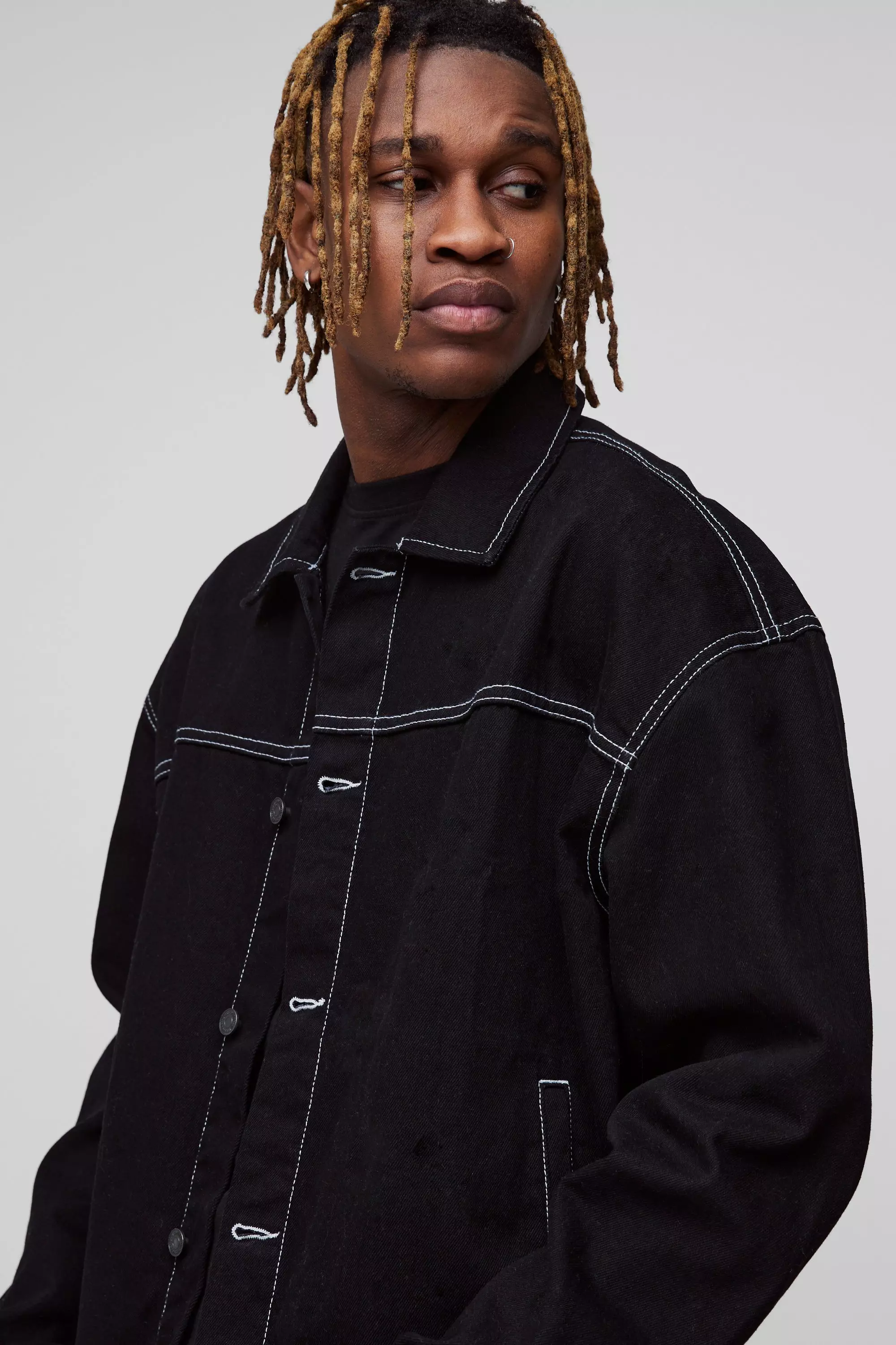 Tall kastige Oversize Jeansjacke mit Kontrast-Naht, Black alternatives Bild