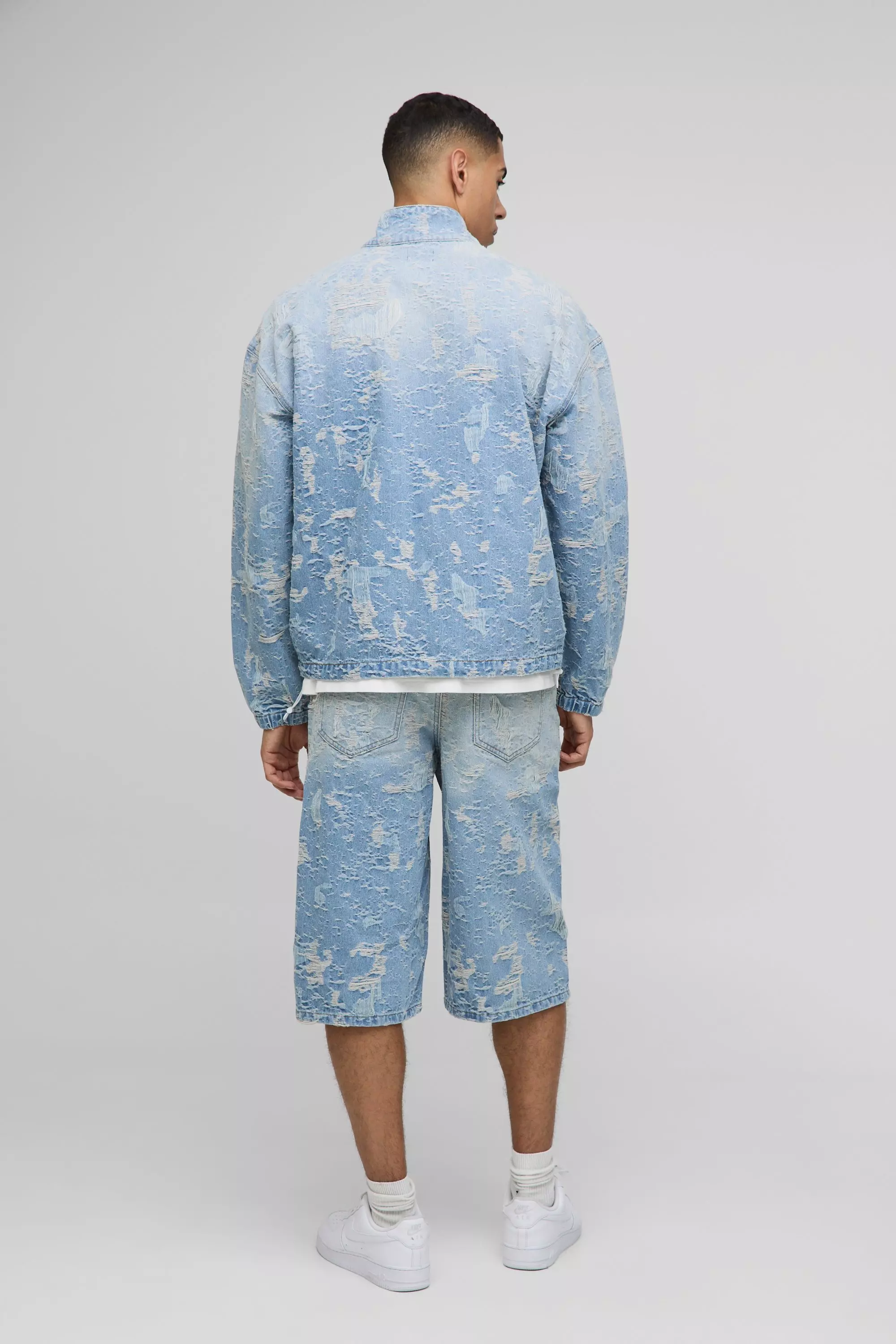 Light blue Regular Distressed Denim Jorts alternative image