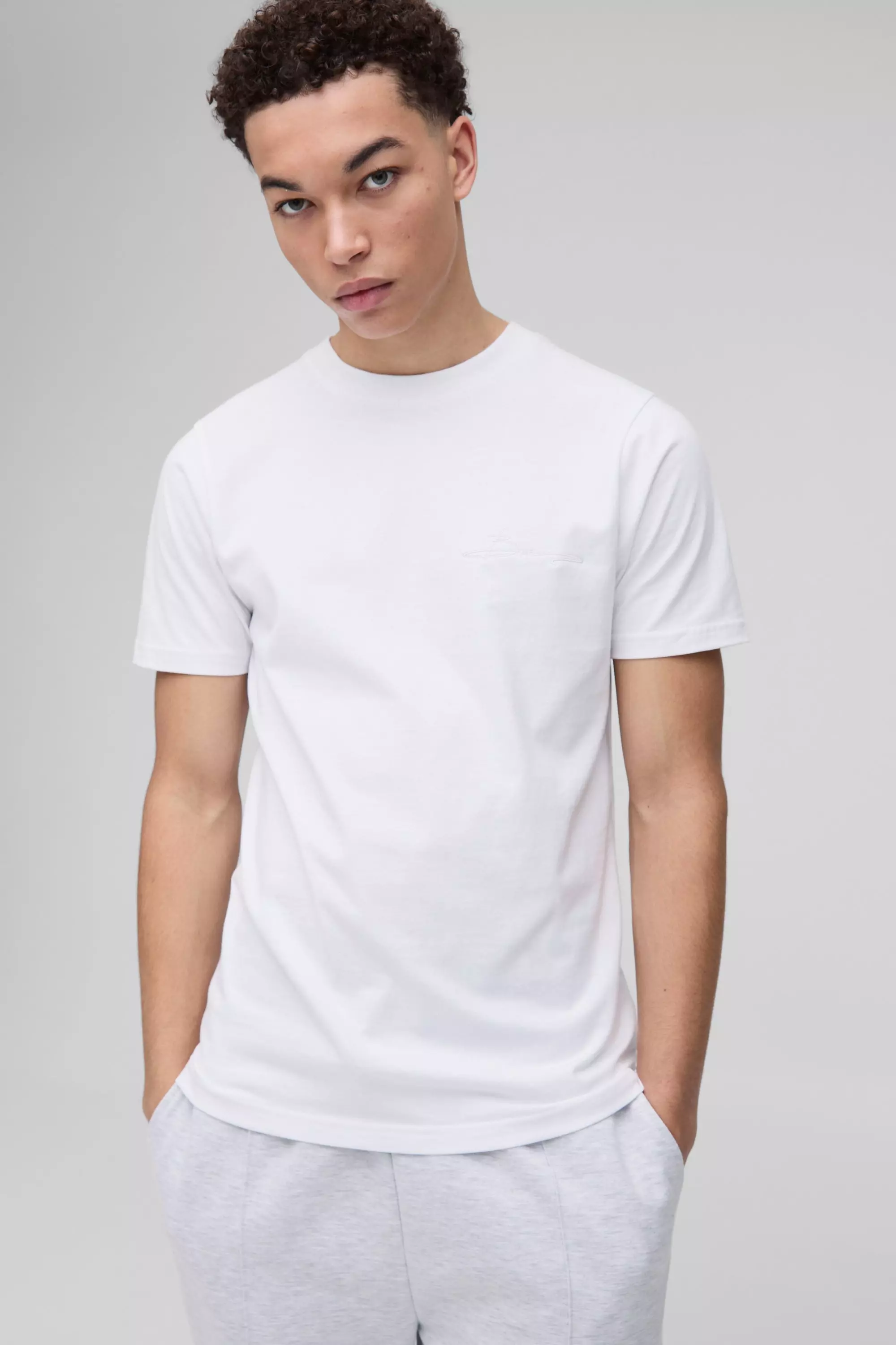 White Slim BM Signature Basic T-shirt alternative image