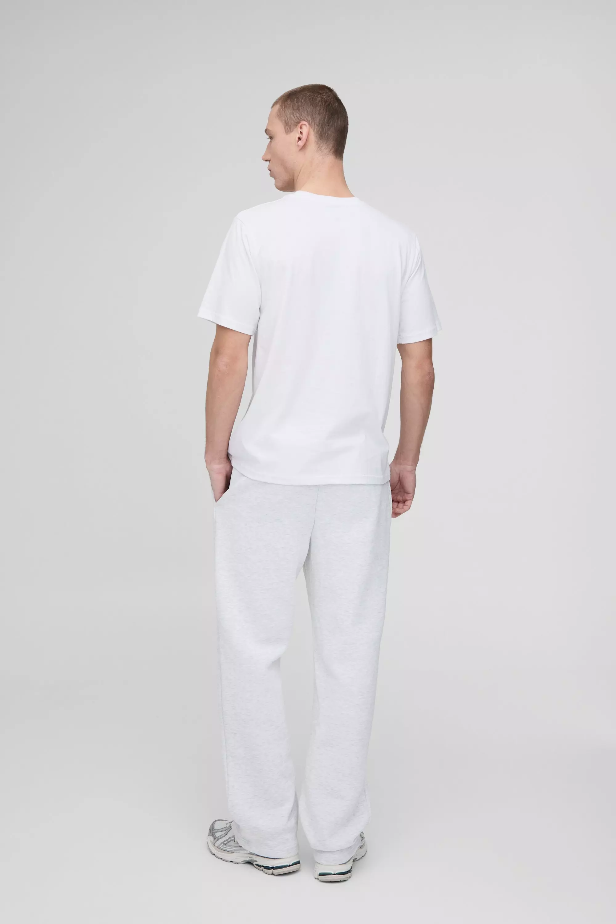 White Regular Fit Bm Signature Embroidered Crew Neck T-shirt alternative image