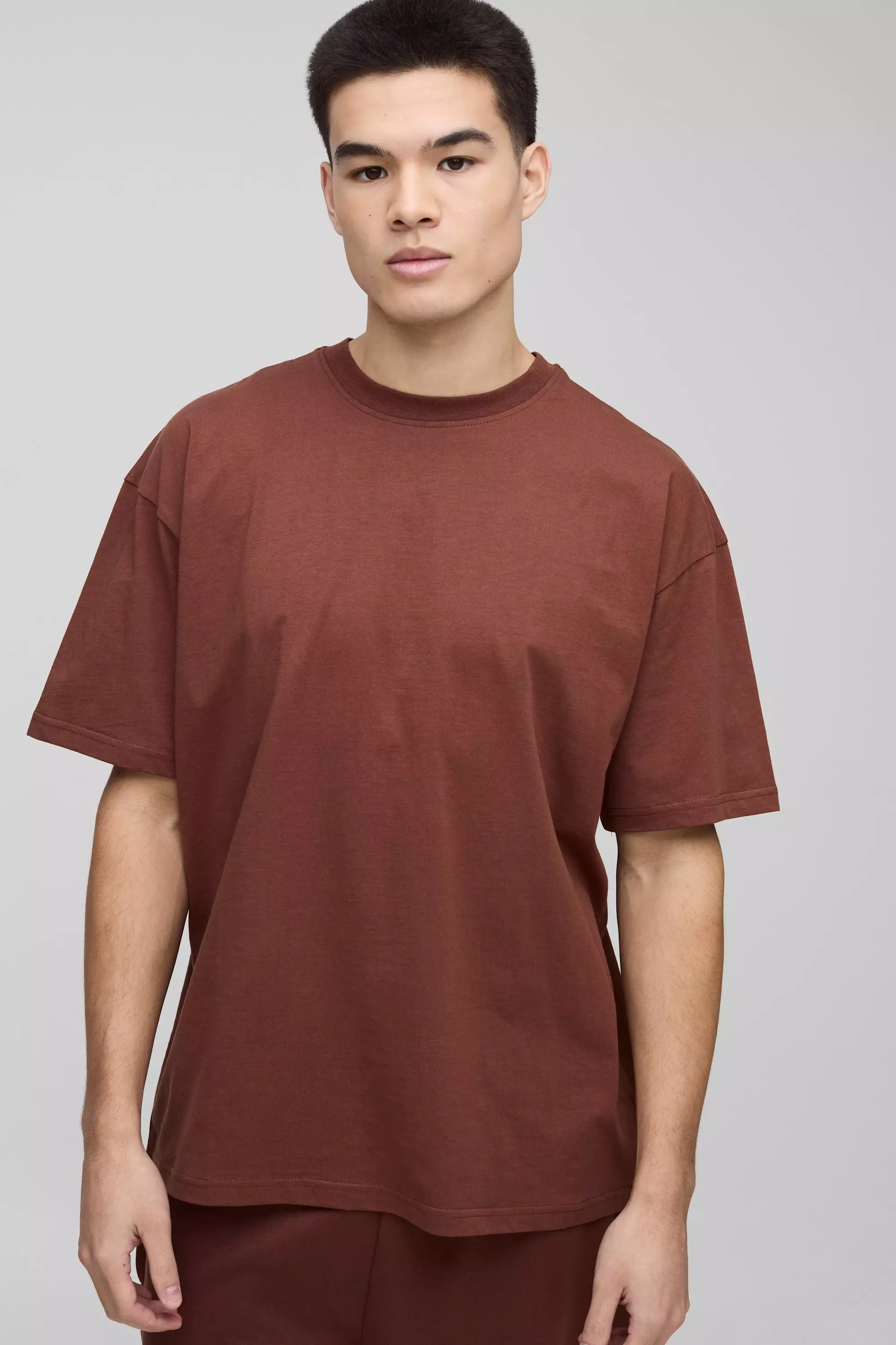 Chocolate Oversized Basic T-Shirt Met Crewneck alternatieve afbeelding