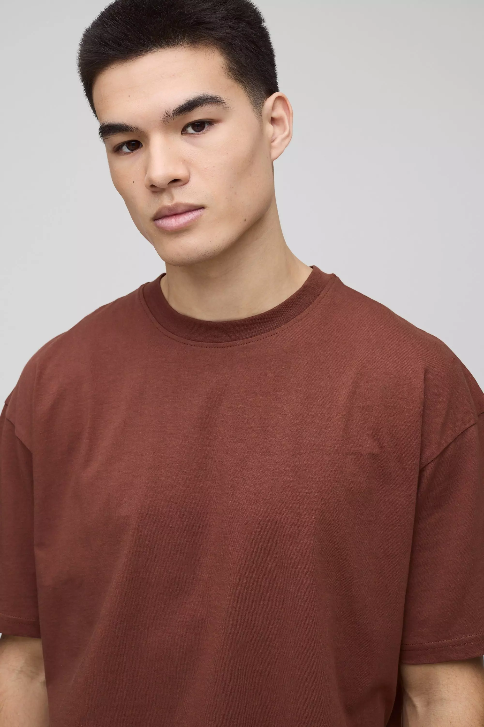 Chocolate Oversized Basic T-Shirt Met Crewneck alternatieve afbeelding