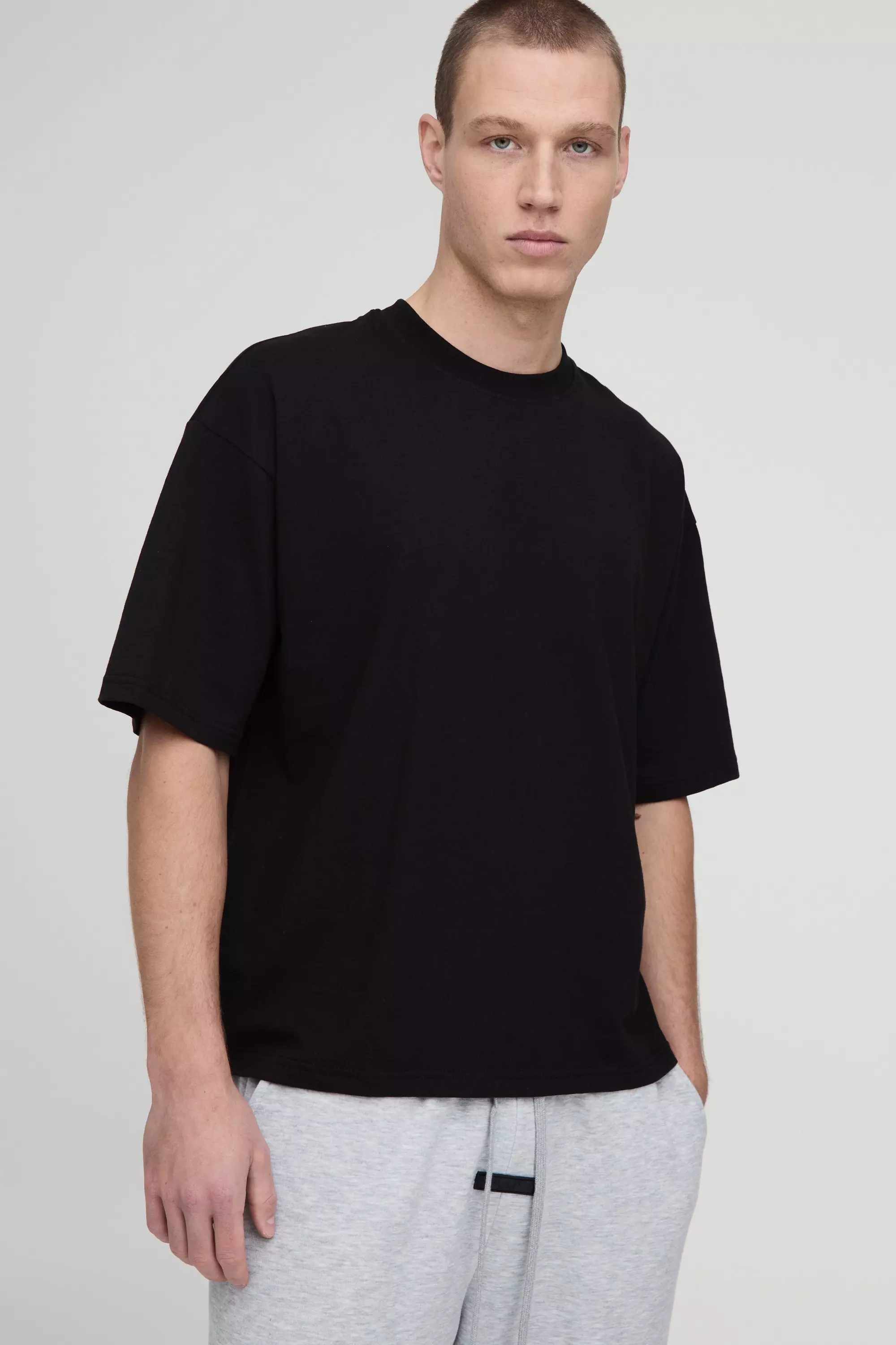 Basic Oversized Boxy Crew Neck T-shirt Black