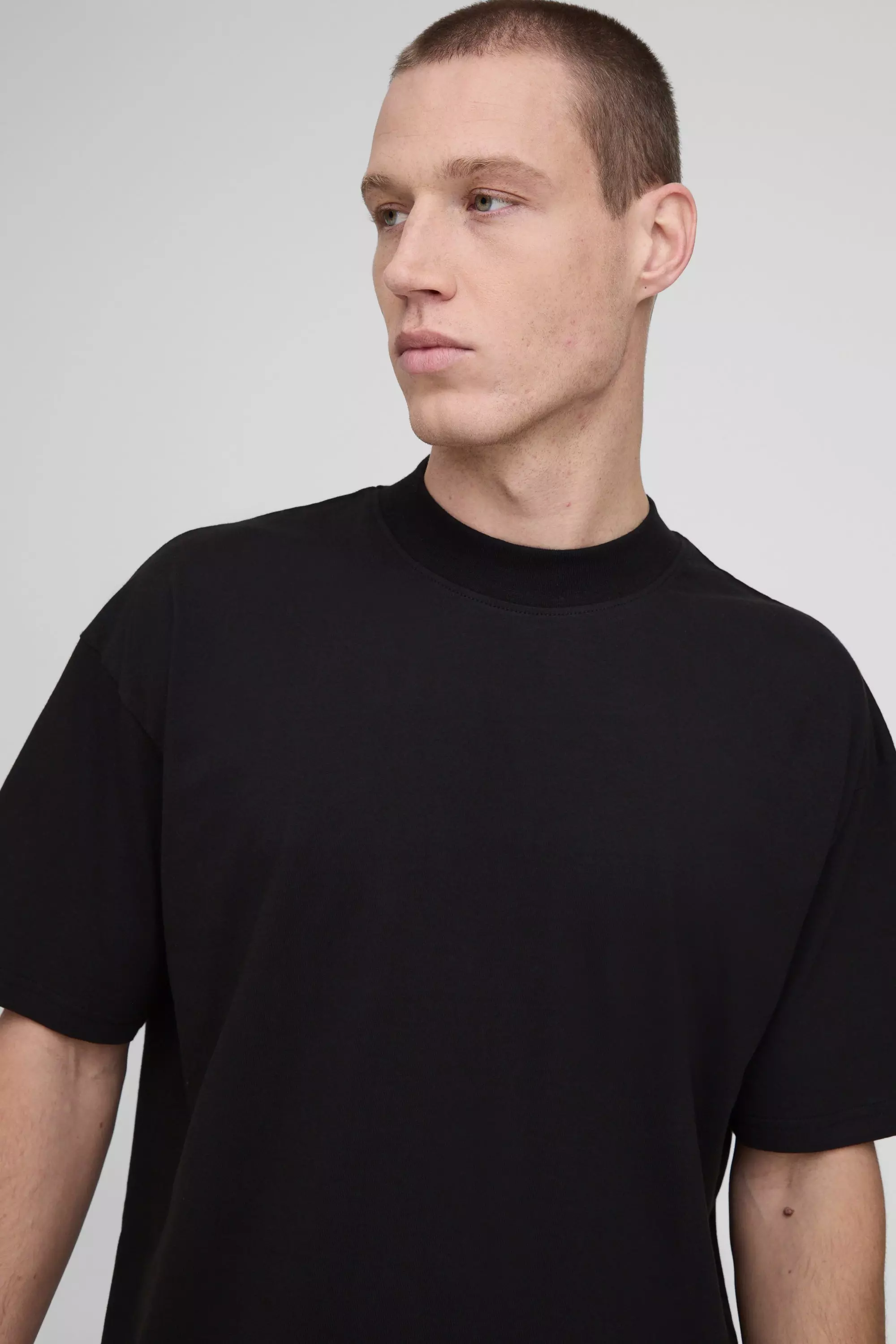 T-Shirt Oversize Con Girocollo Esteso, Black immagine alternativa