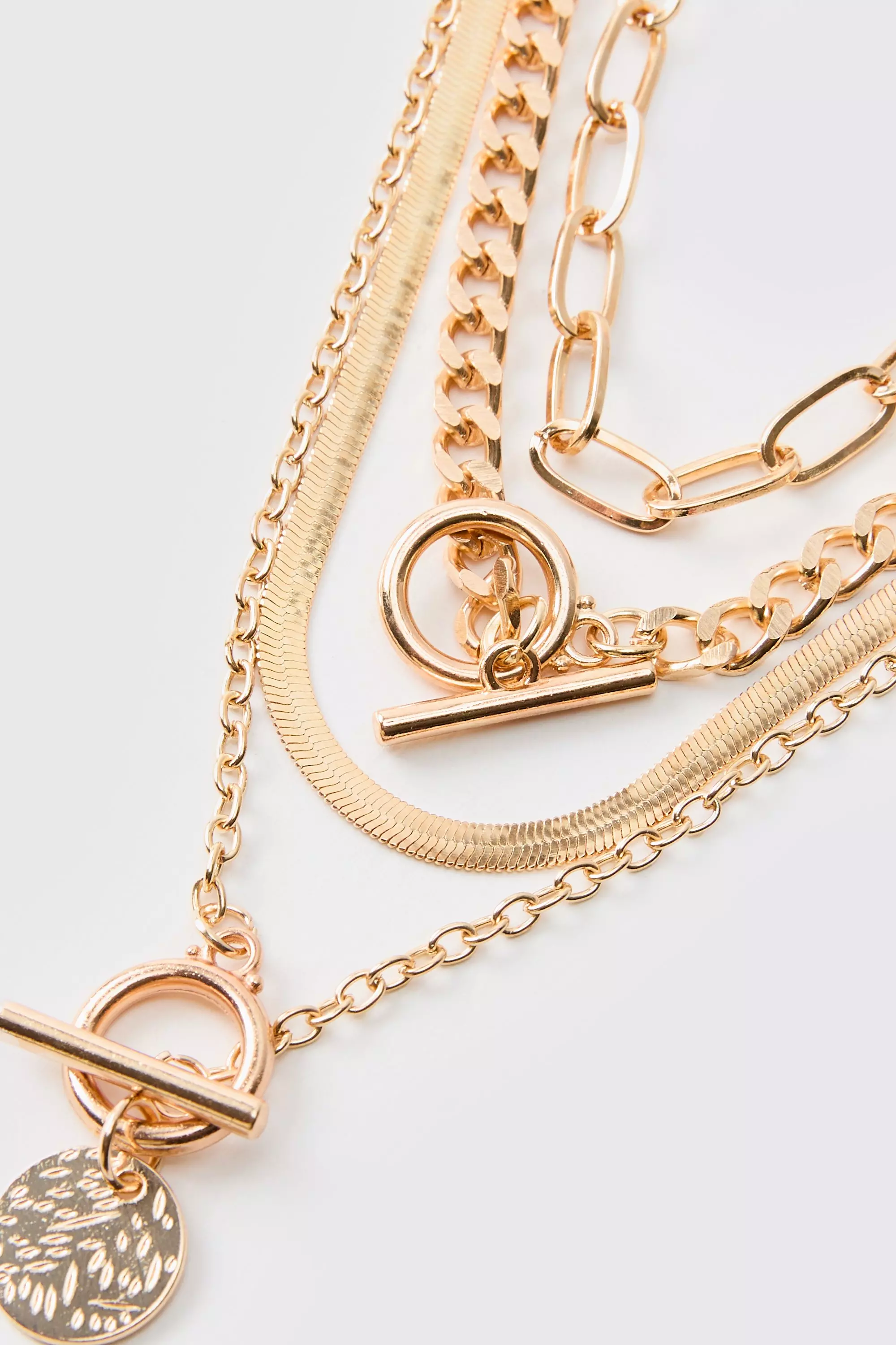 Layered Pendant Necklace In Gold alternative image