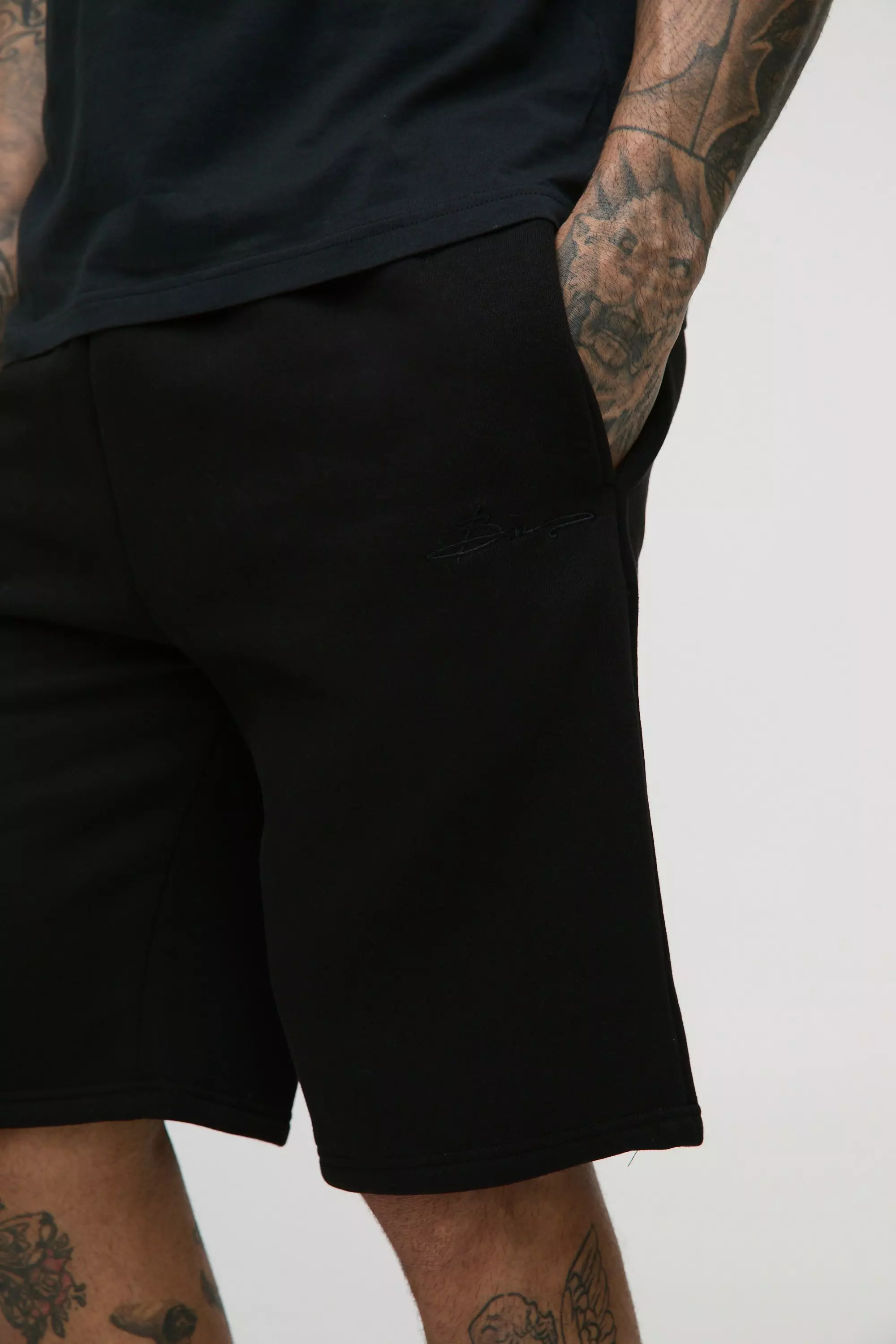 Black Tall Loose Fit Mid Length BM Signature Shorts alternative image