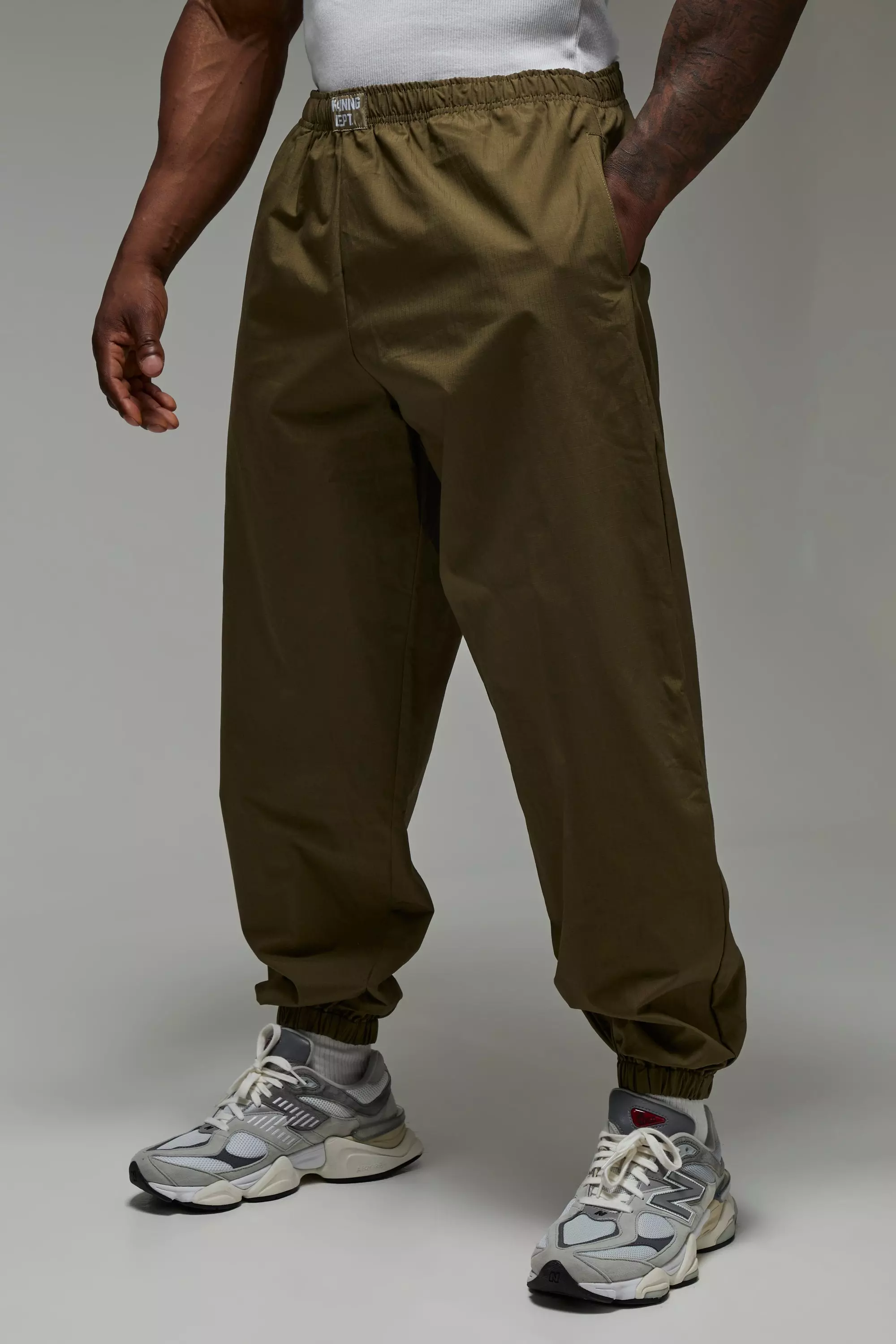 Pantalon de survêtement tissé - MAN Active, Khaki autre image