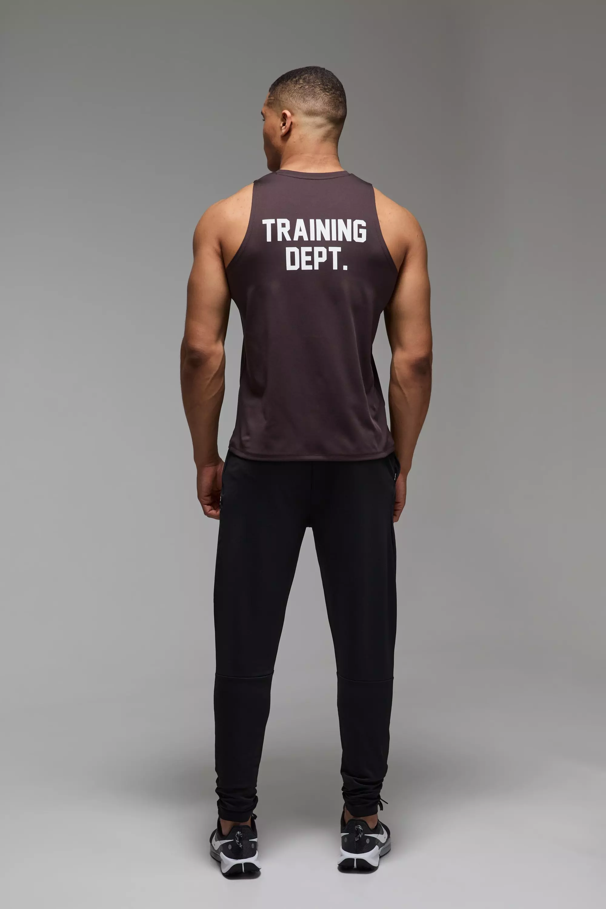 Dark brown Man Active Performance Training Dept. Tank Top alternatieve afbeelding