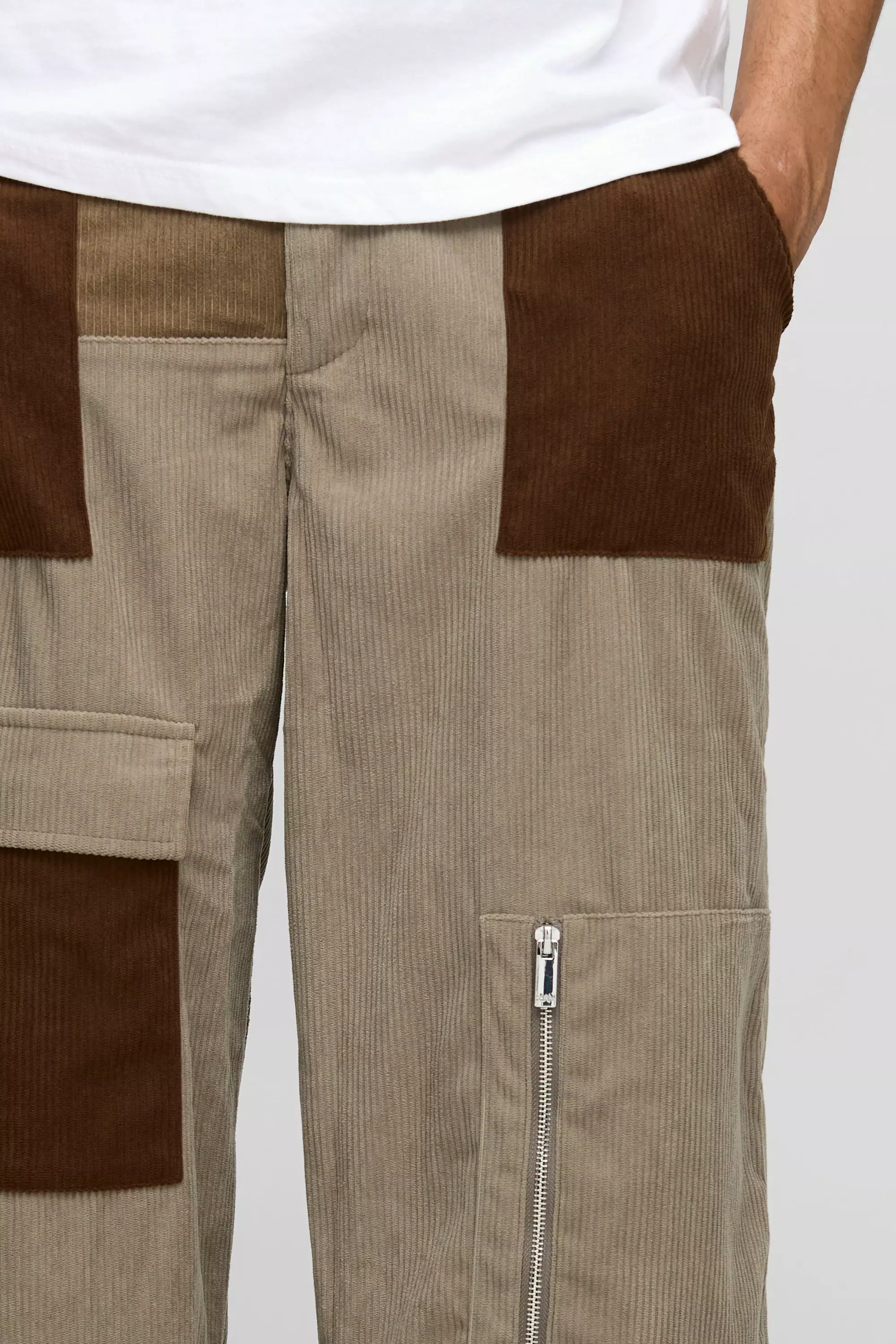 Lockere Cargo-Hose aus Nylon & Cord, Taupe alternatives Bild