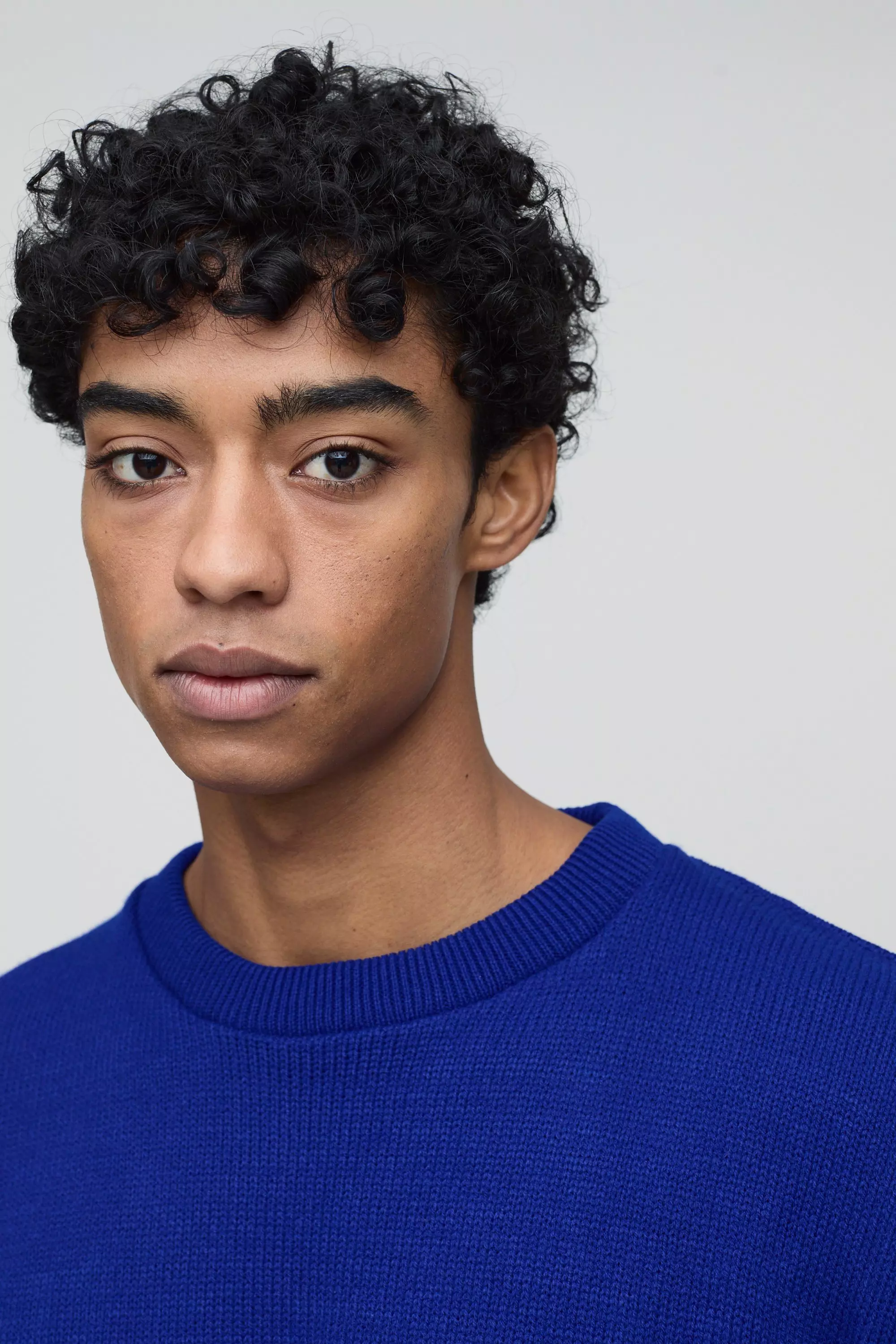 Gerippter Rundhals-Pullover, Cobalt alternatives Bild