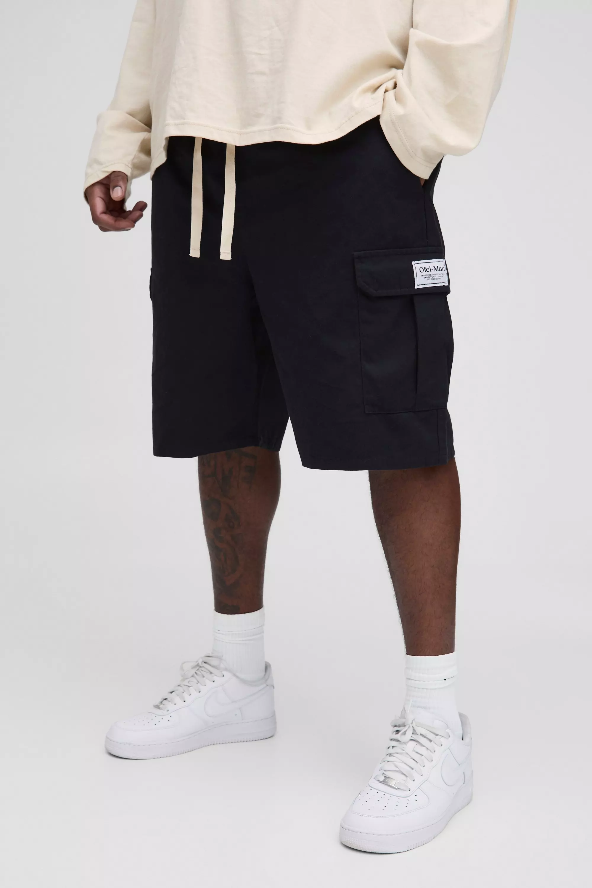 Black Plus Relaxed Fit Woven Tab Cargo Shorts alternative image