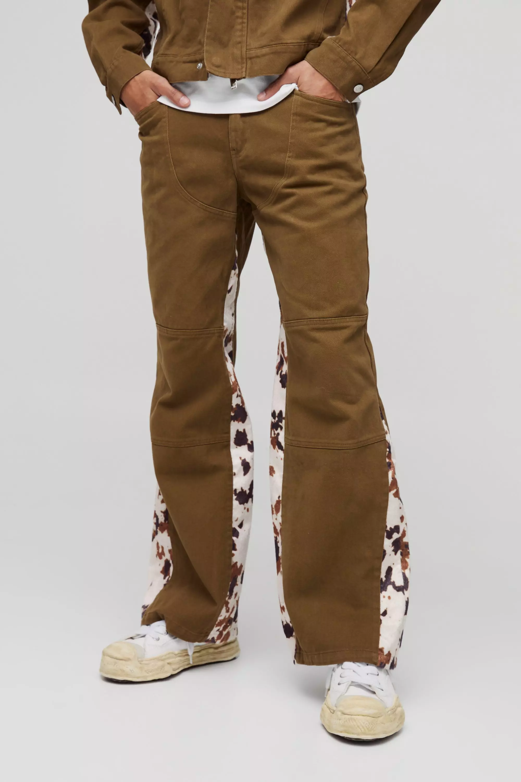 Lockere Schlagjeans mit Kunstfell, Brown alternatives Bild