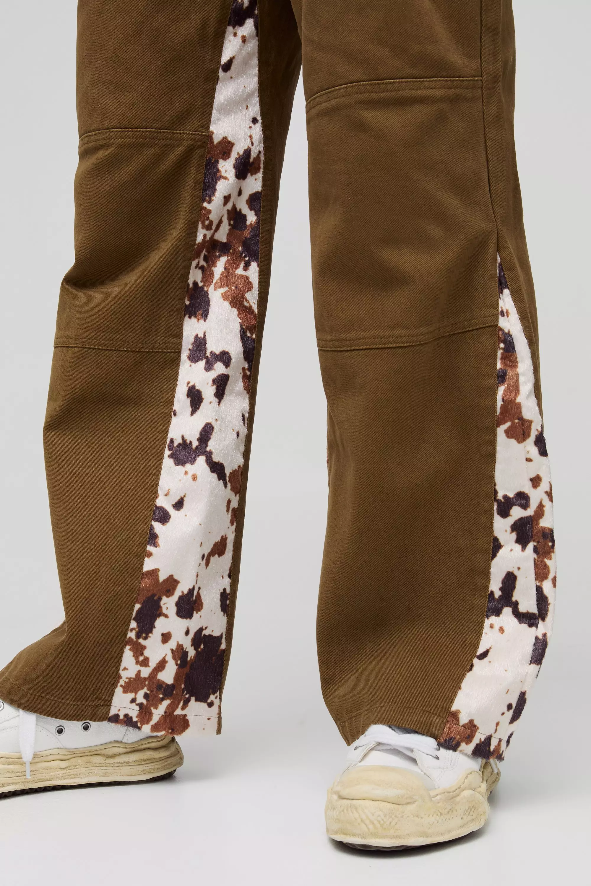 Lockere Schlagjeans mit Kunstfell, Brown alternatives Bild
