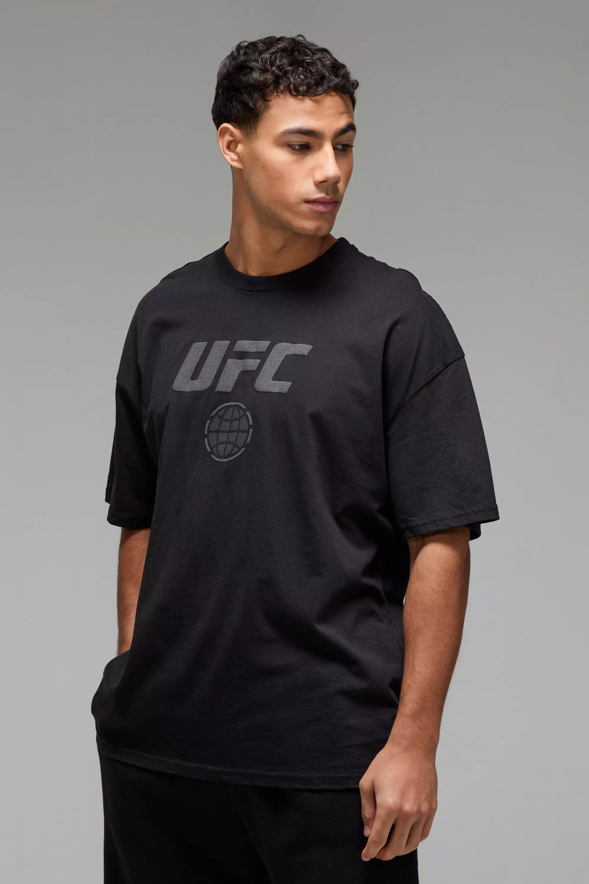 Black Man Active Oversized UFC Puff Print License T-shirt