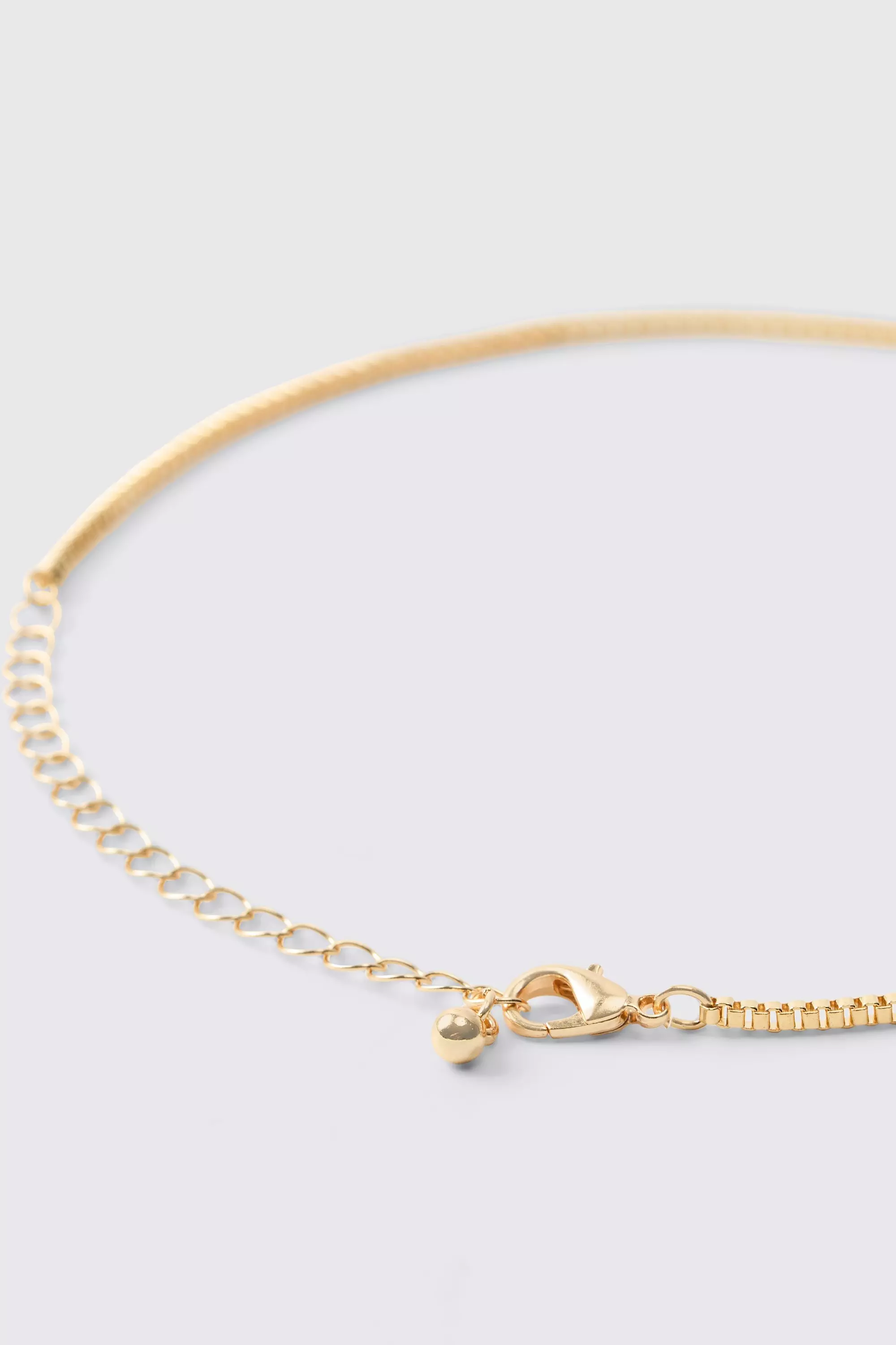 Goldene Kette mit Herz-Anhänger, Gold alternatives Bild