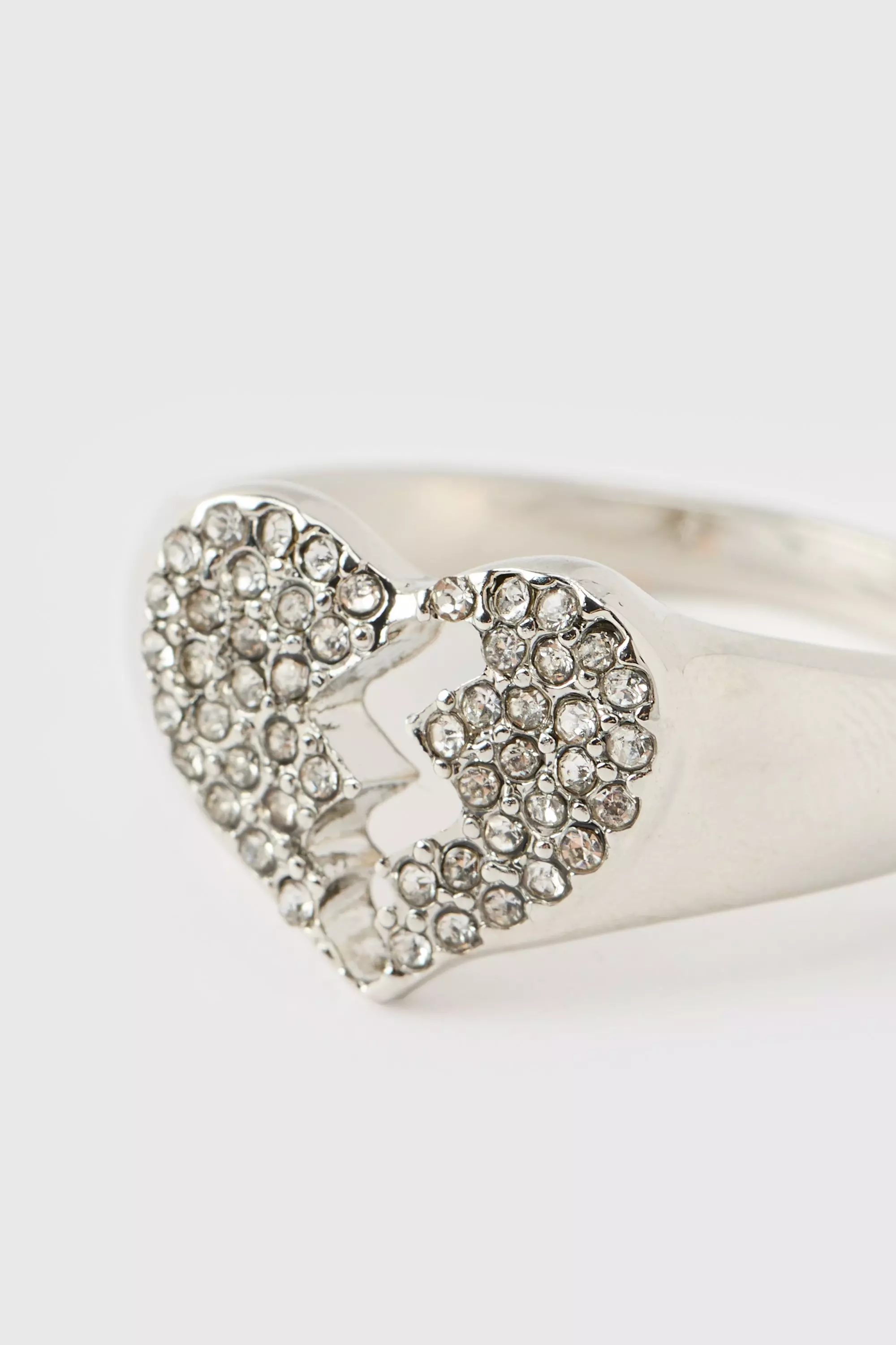Iced Broken Heart Ring In Silver alternative image