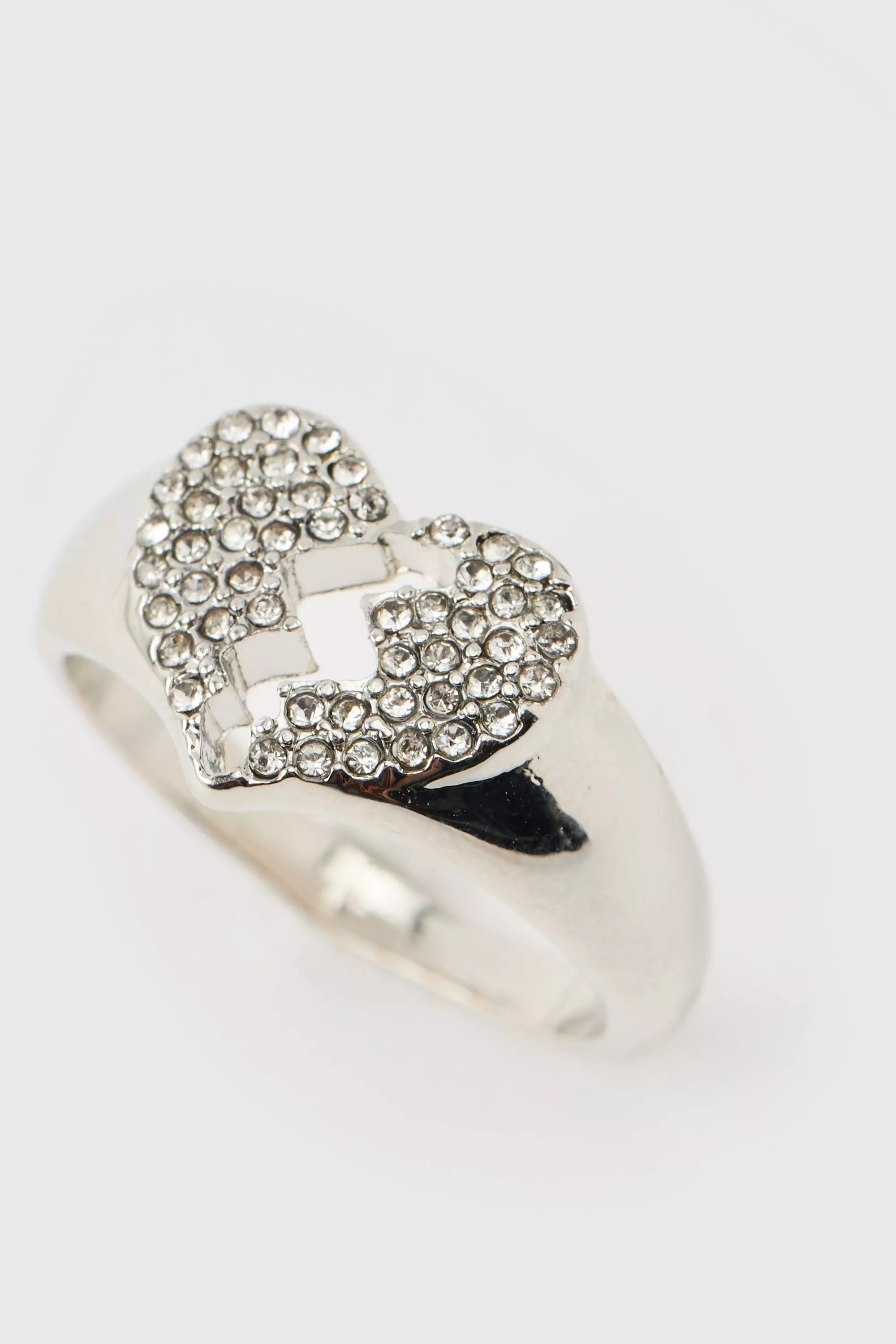 Iced Broken Heart Ring In Silver alternative image