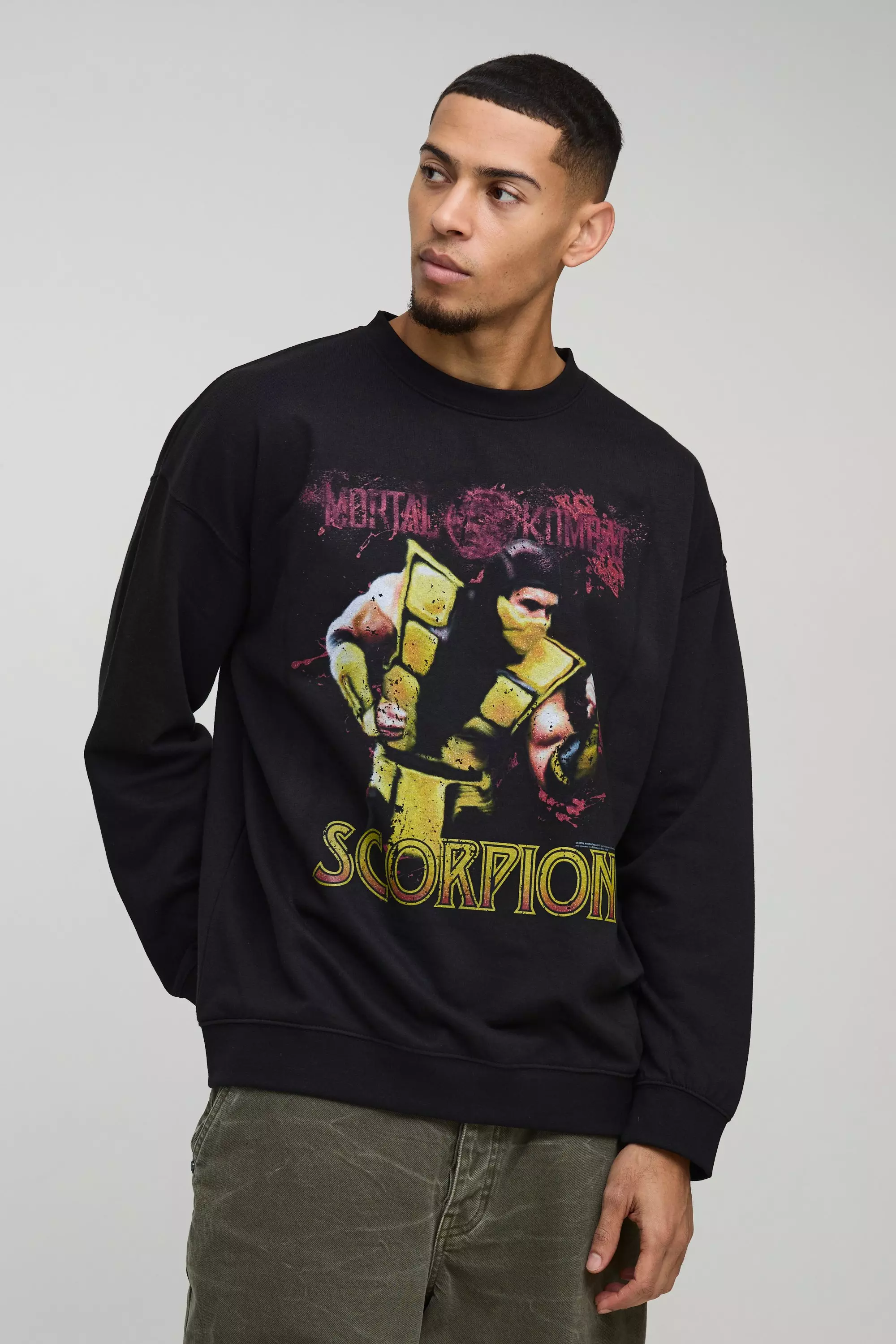 Oversized Mortal Kombat Scorpion License Print Sweatshirt Black