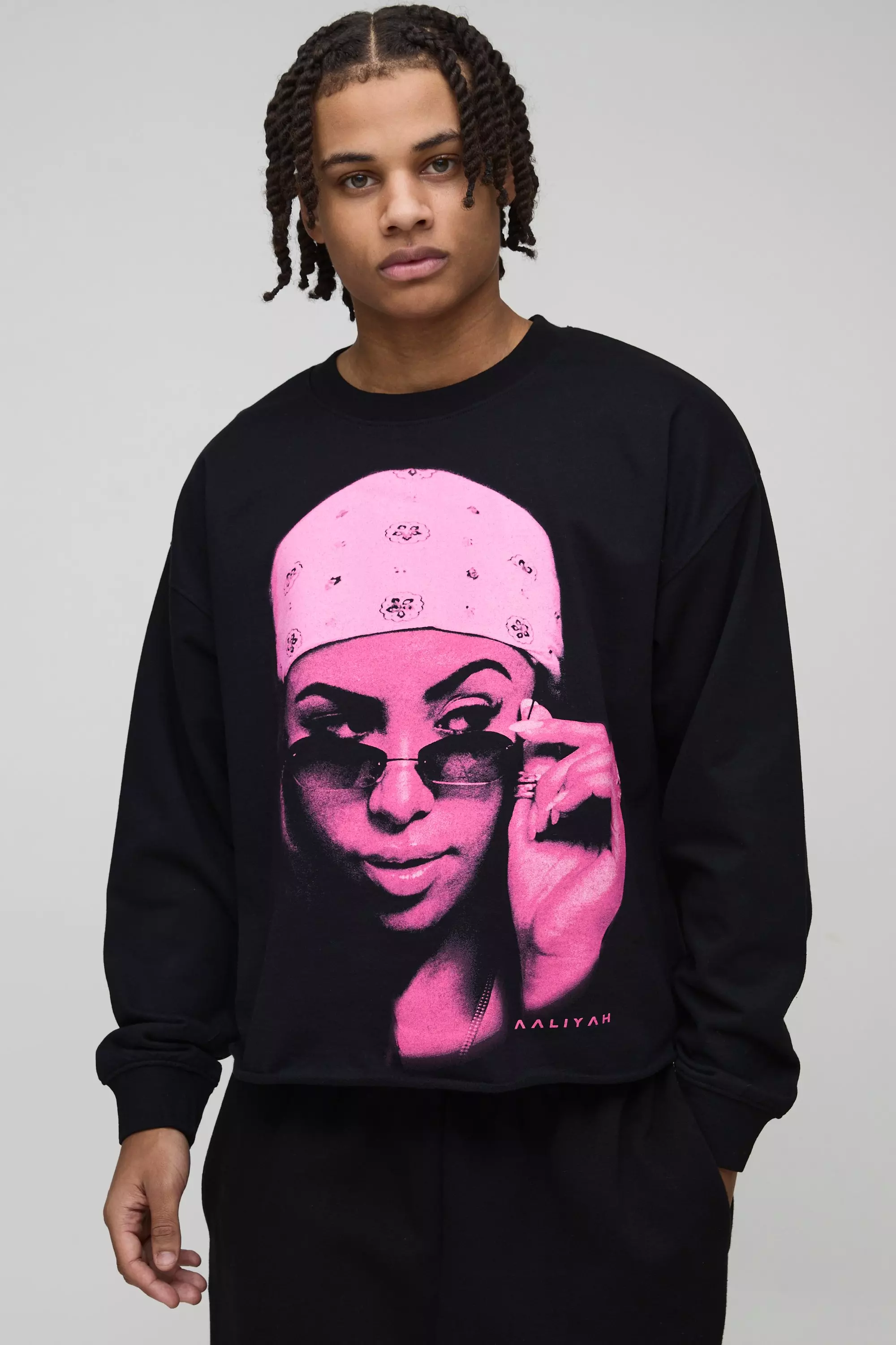 Oversized Aaliyah Raw Hem License Print Sweatshirt Black