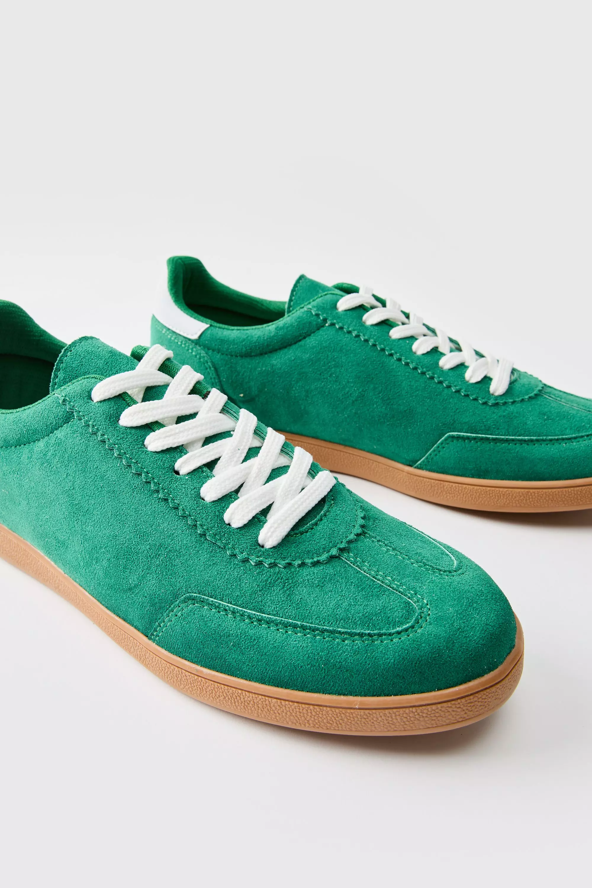 Grüne Sneaker mit Gummi-Sohle, Green alternatives Bild