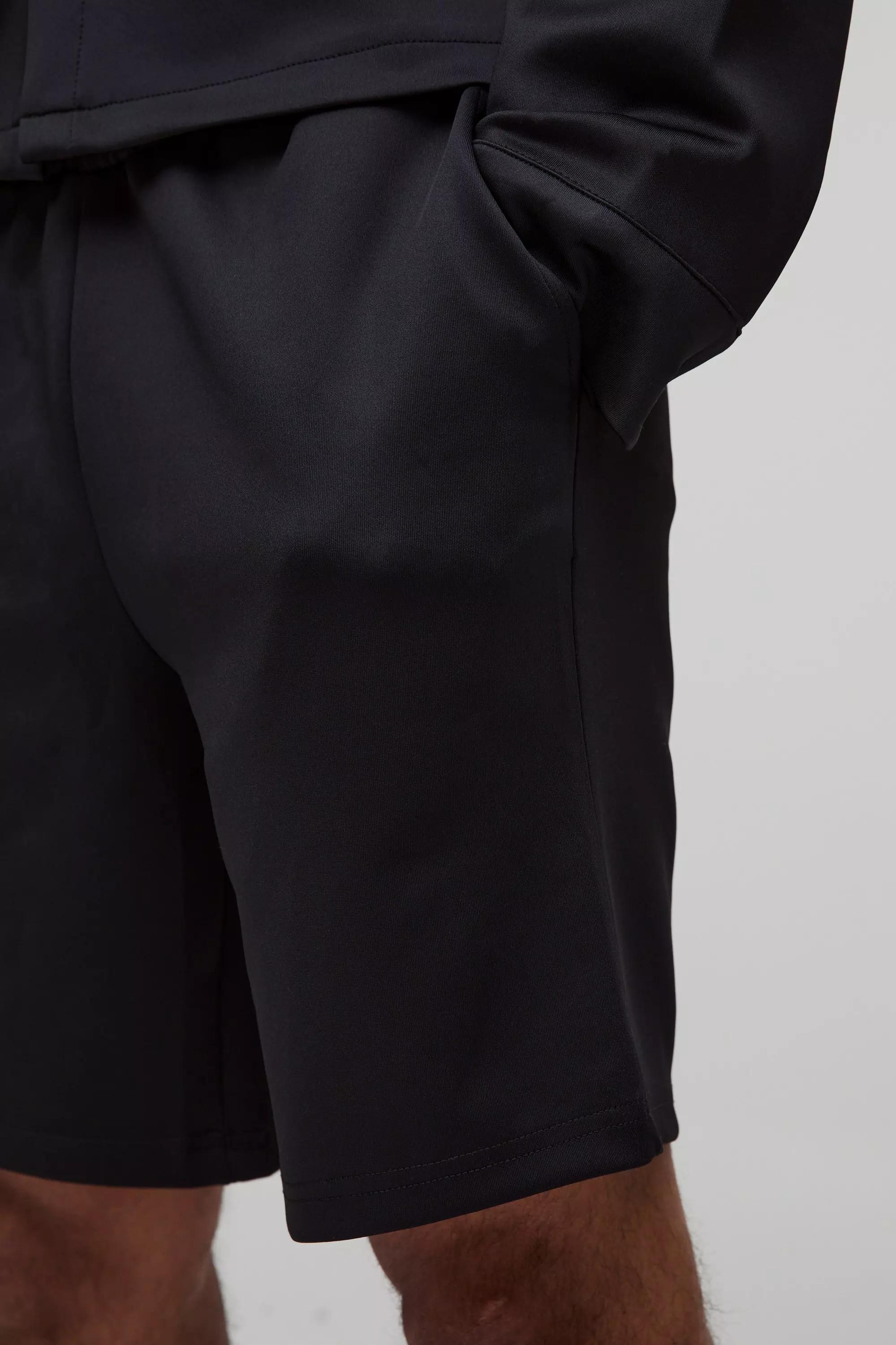 Black Relaxed Fit Elasticated Waist Scuba Short alternative image