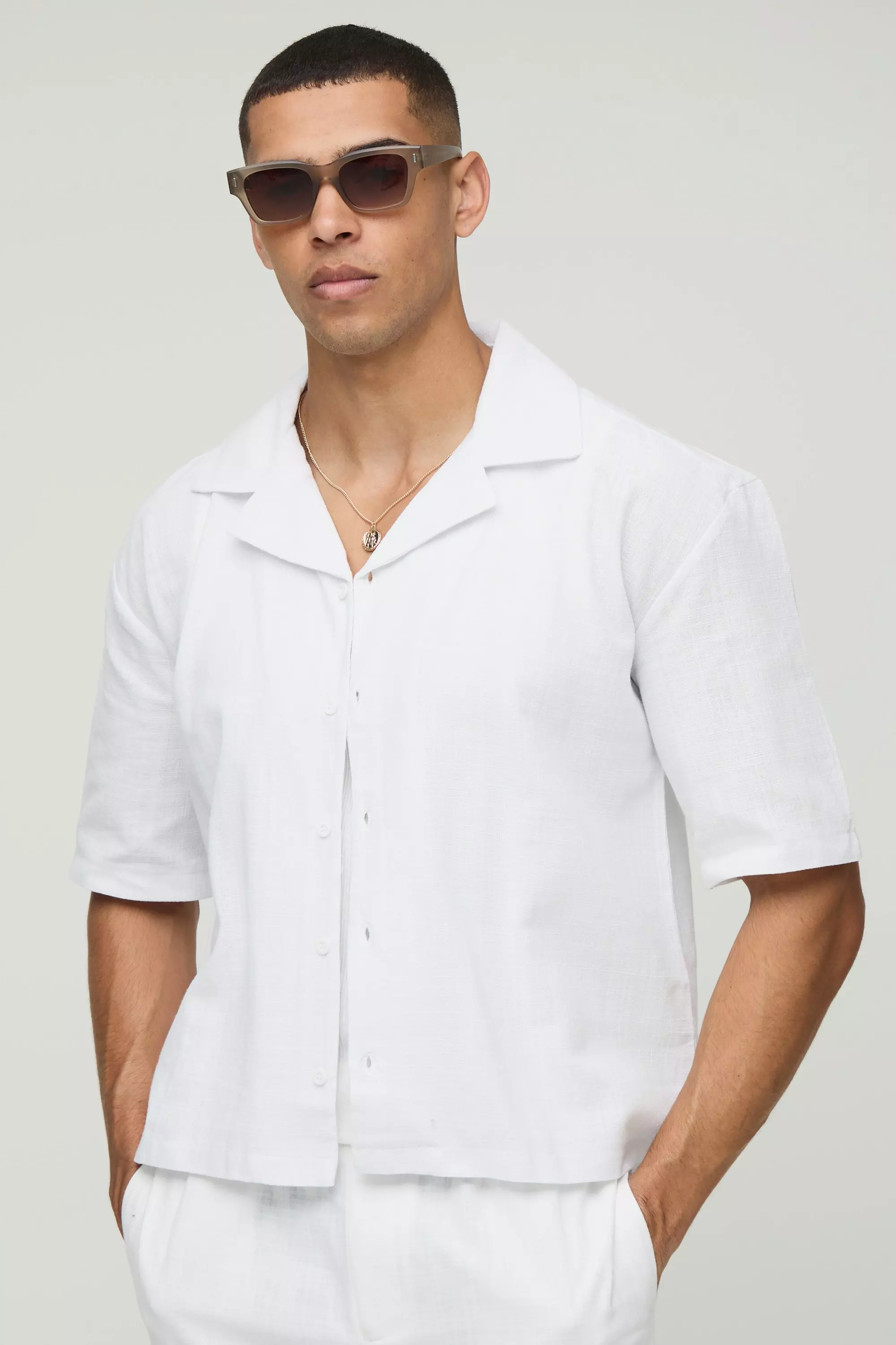 Kurzärmliges Oversize Hemd in Leinenoptik, White alternatives Bild
