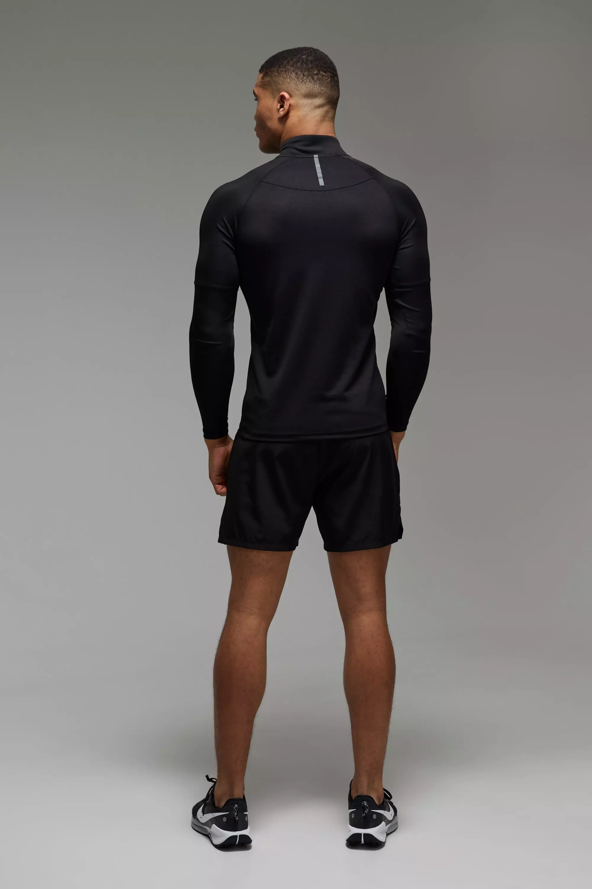 Black Man Active Running Muscle Fit 1/4 Zip alternative image