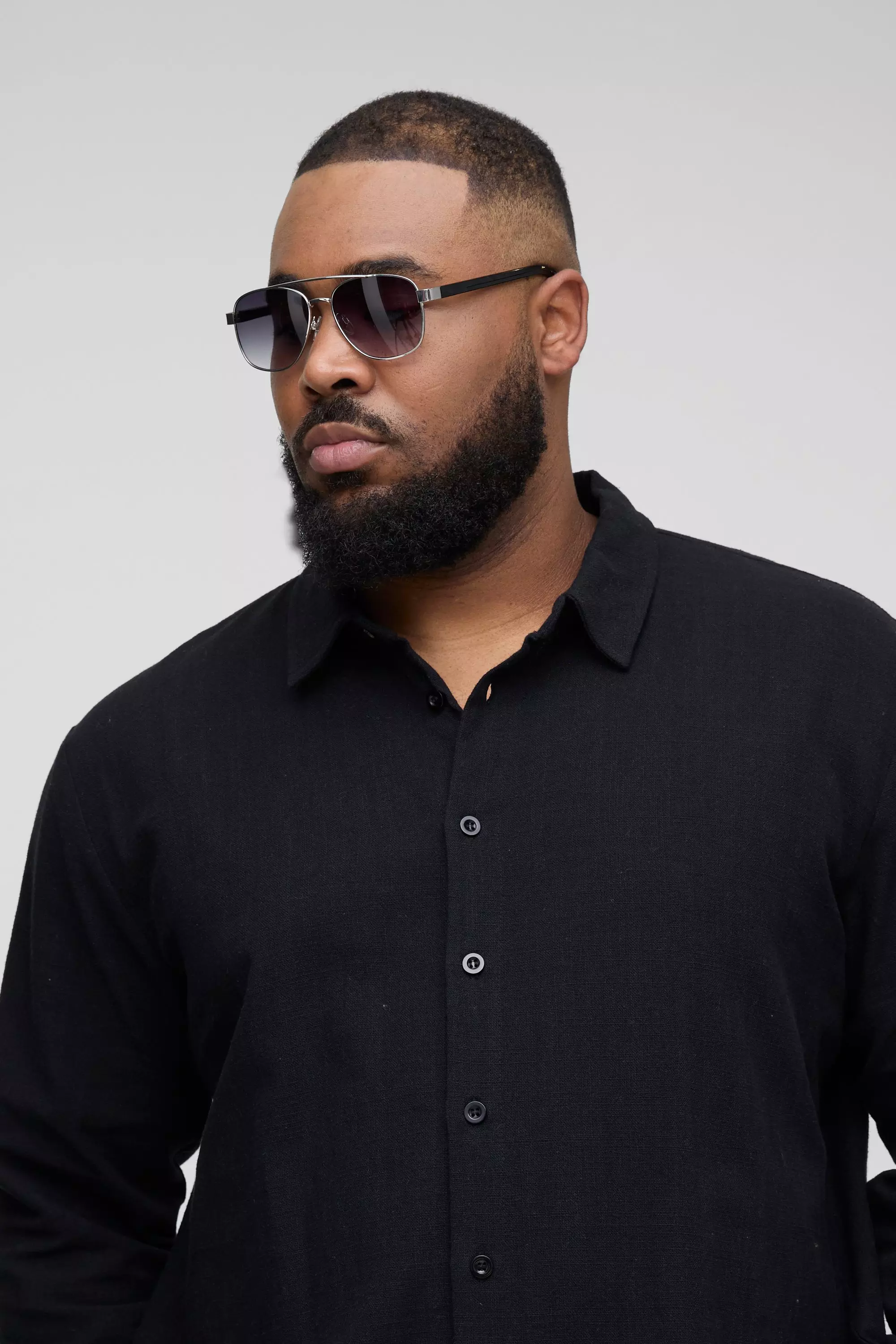 Black Plus Linen Oversized Long Sleeve Shirt alternative image