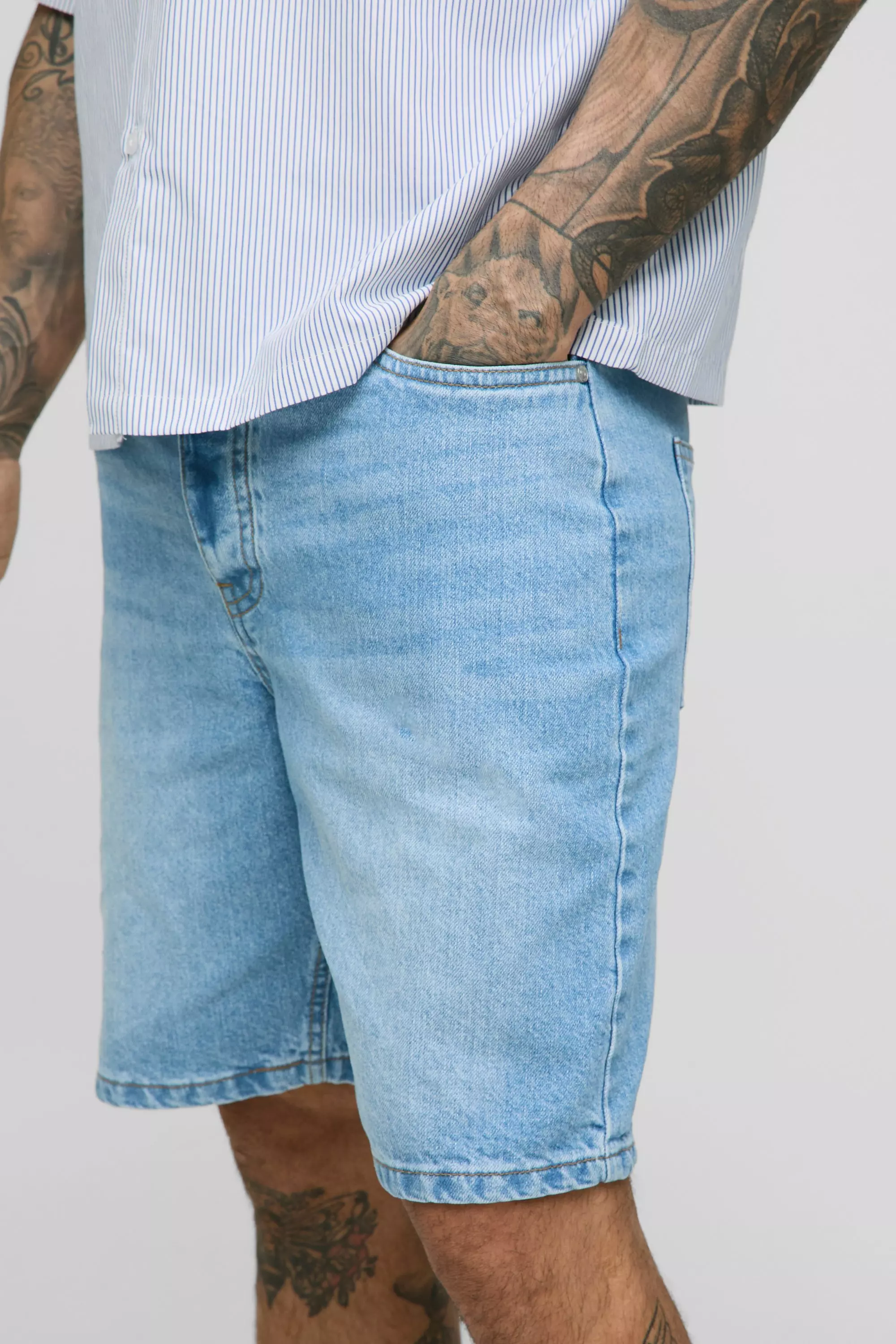 Light wash Tall Relaxed Rigid Jean Shorts alternative image