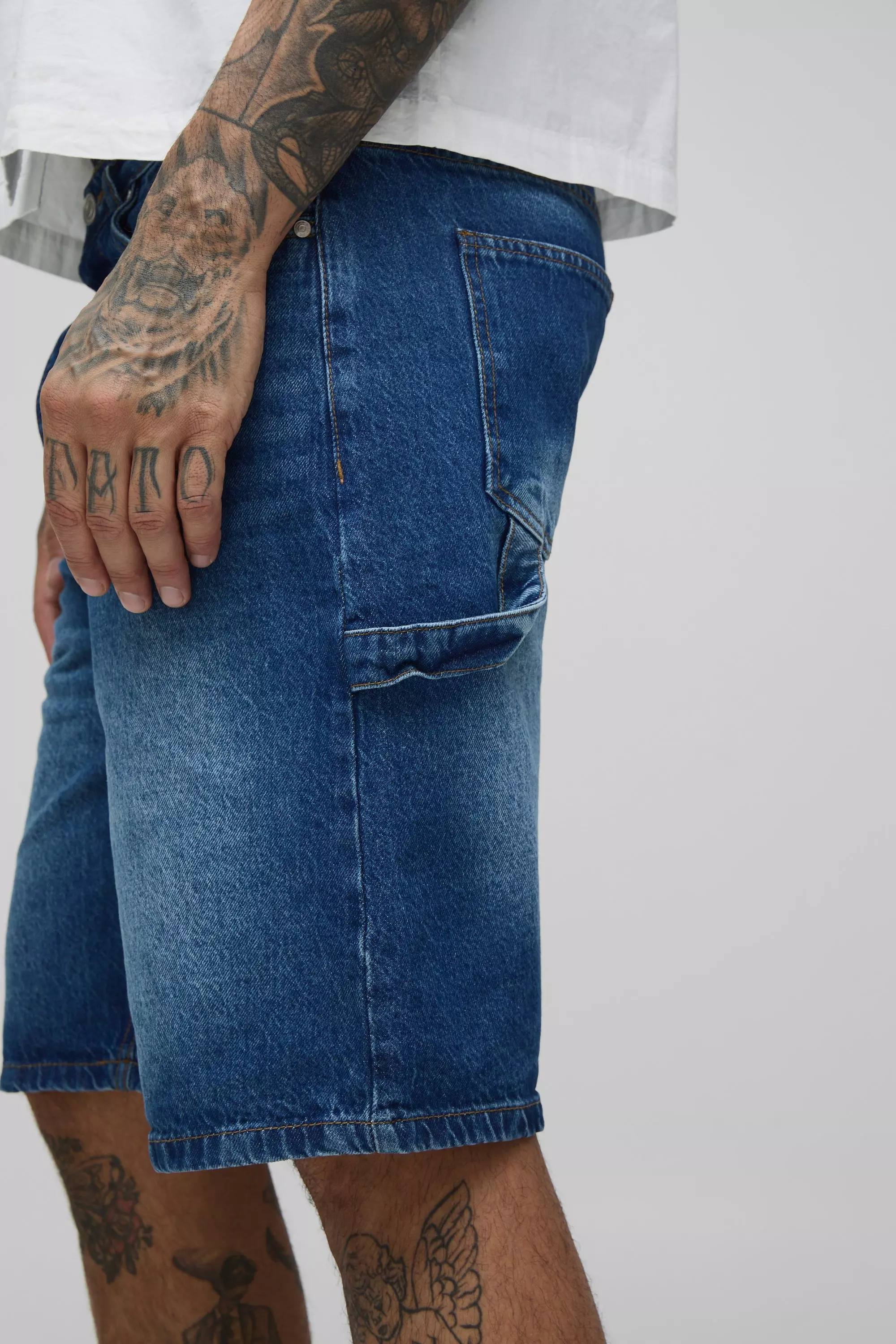 Mid wash Tall Carpenter Relaxed Fit Denim Shorts alternative image