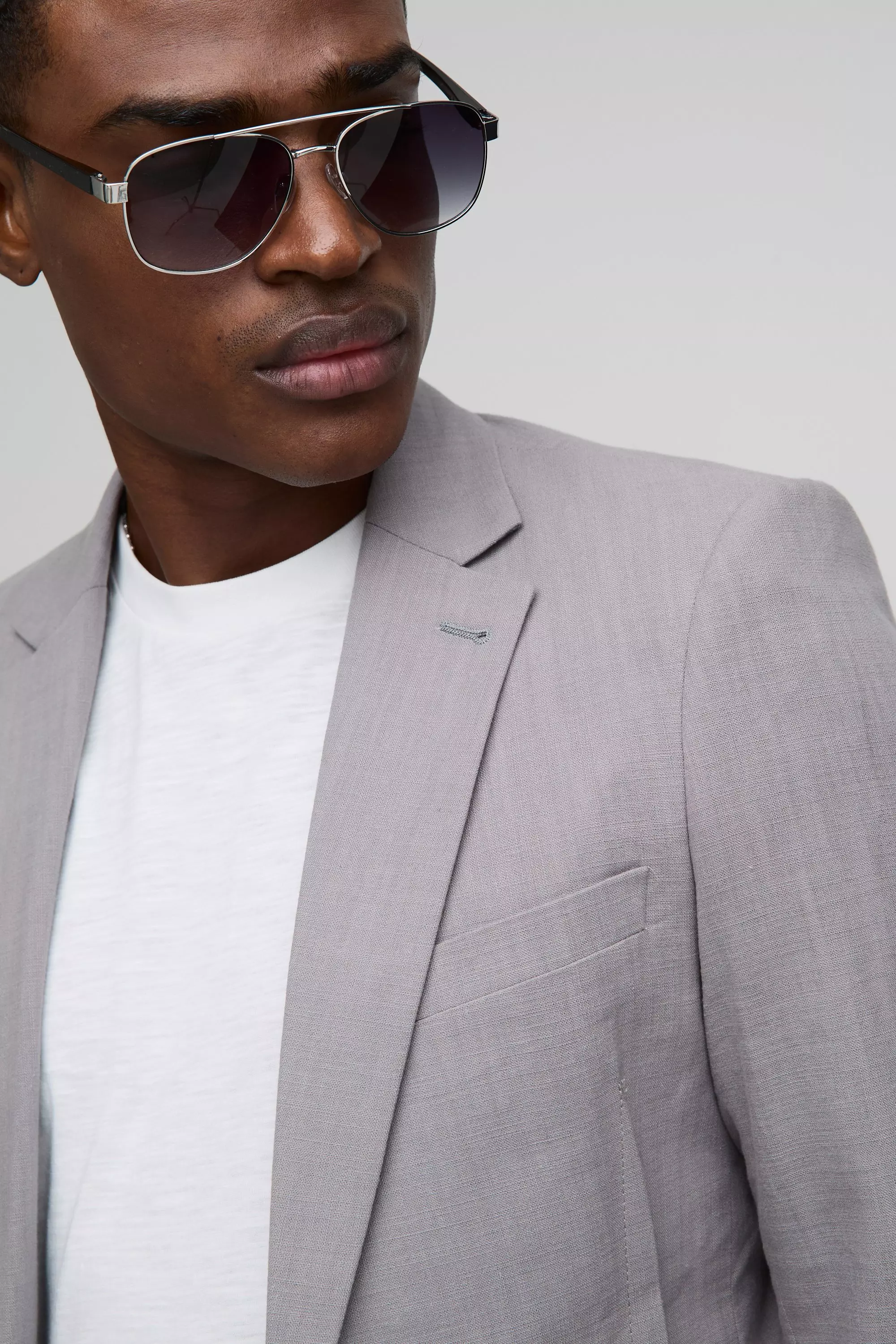 Slim-Fit Blazer aus Leinenmischung, Grey alternatives Bild