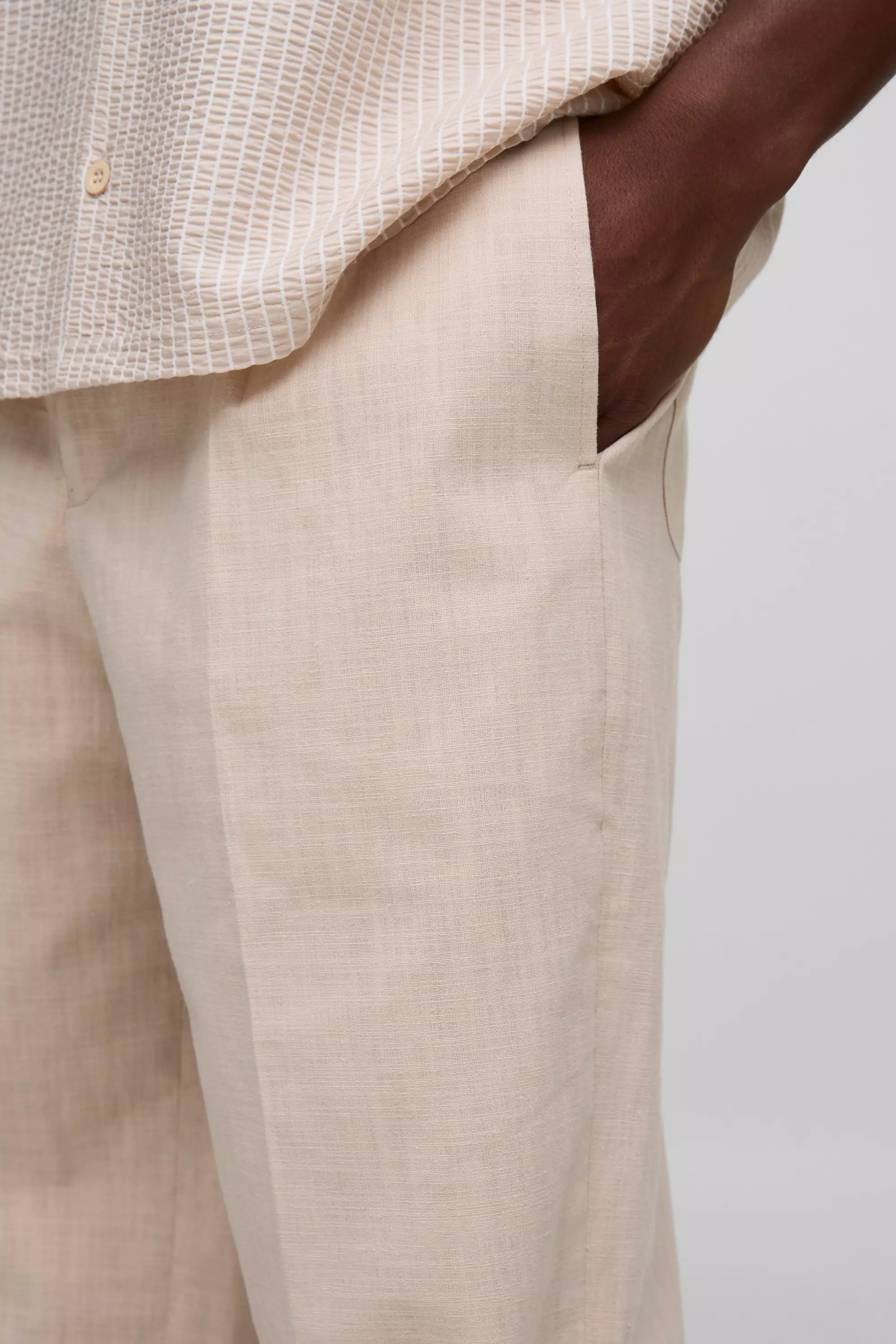 Relaxed Fit Linen Blend Trouser | boohooMAN AU