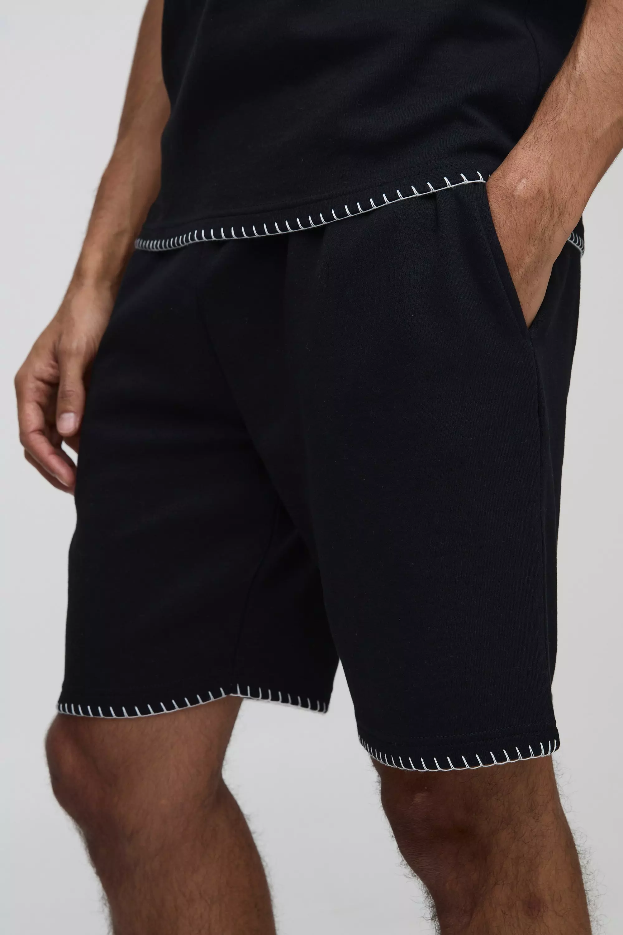 Pantaloncini rilassati con cuciture intrecciate, Black immagine alternativa