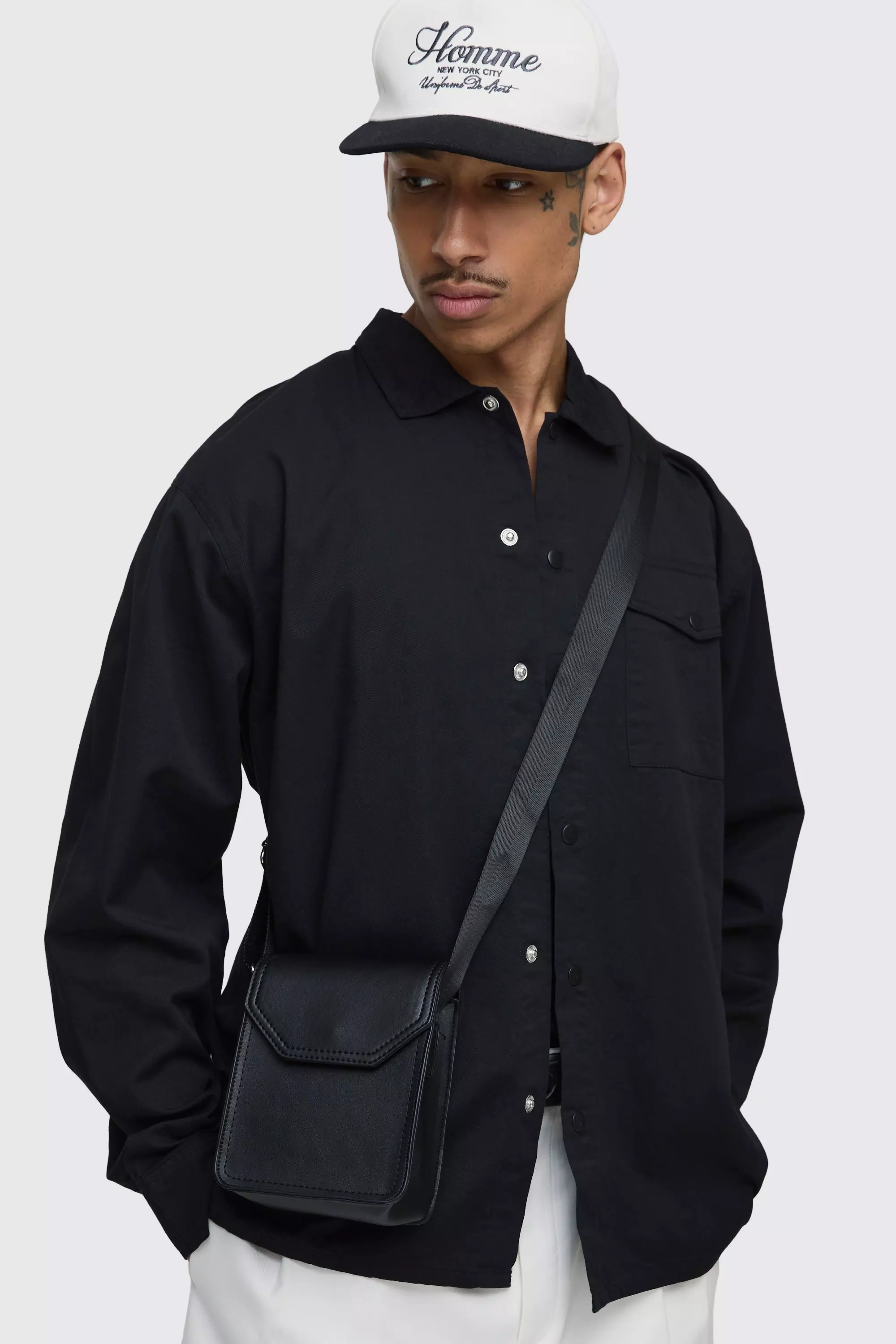 Black Zijtas Met Contrasterende Stiksels alternatieve afbeelding