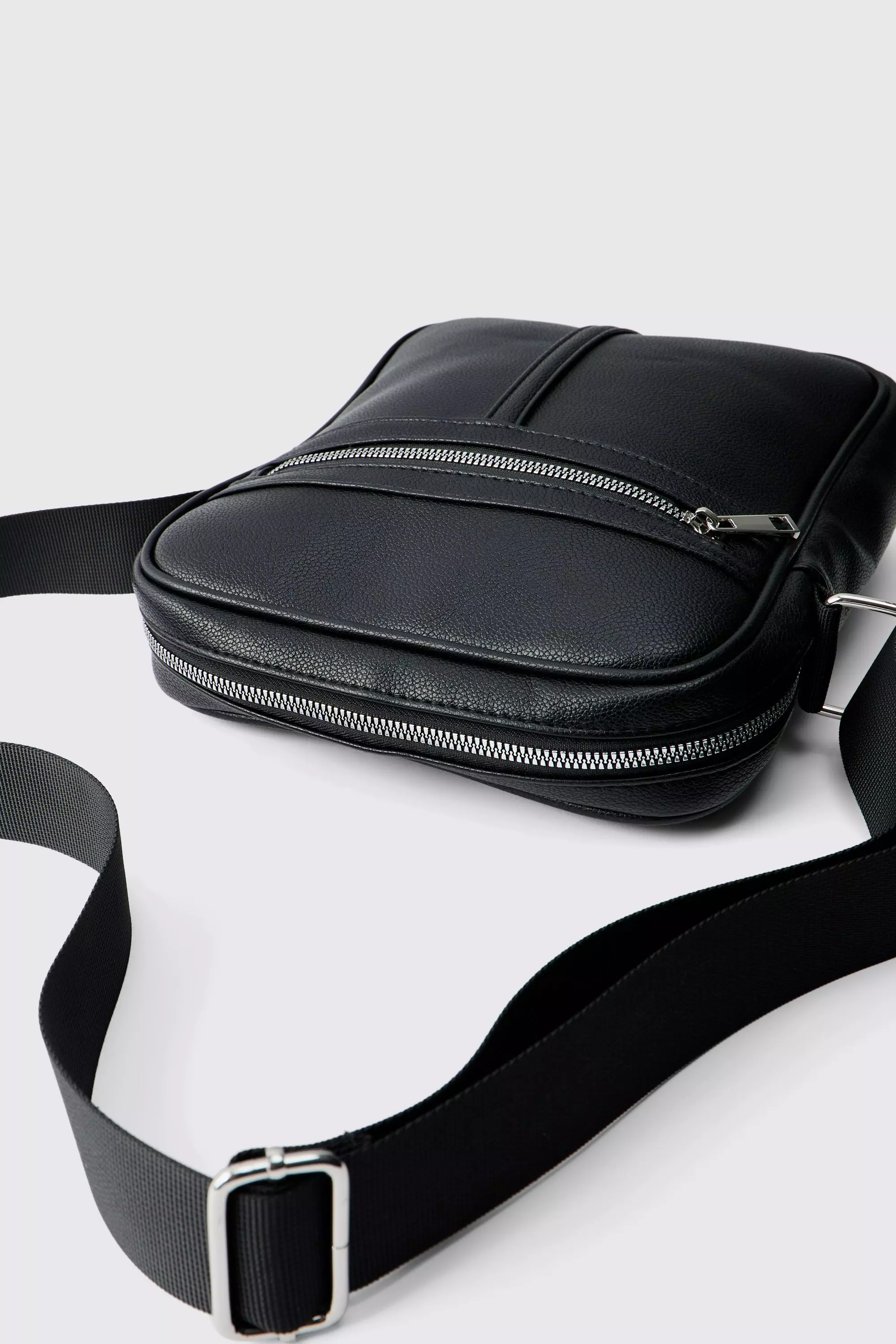 Sac à bandoulière en synthétique, Black autre image