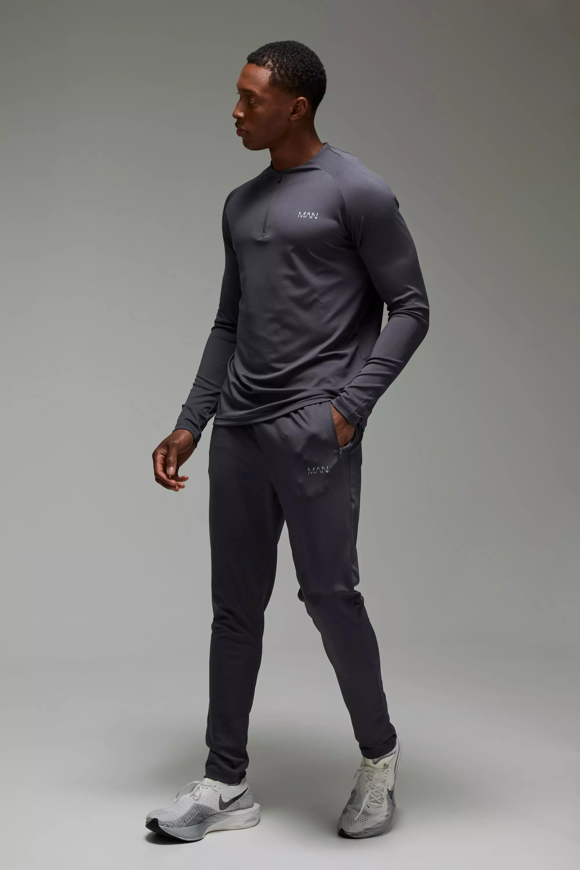 Charcoal Man Active Muscle Fit Crew Neck 1/4 Zip Tracksuit alternative image