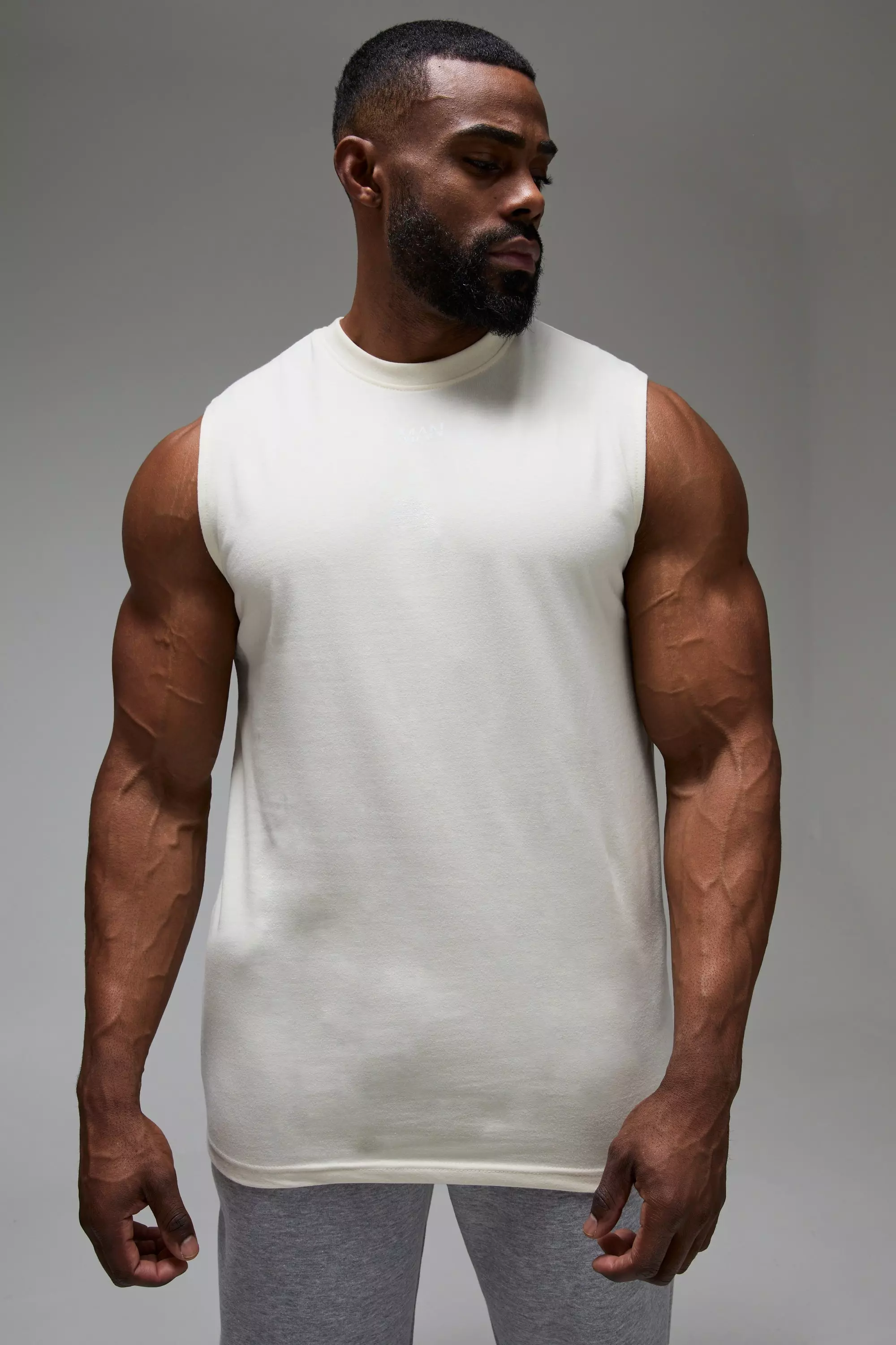 Taupe Man Reg Fit Fitness Tank Top alternatieve afbeelding