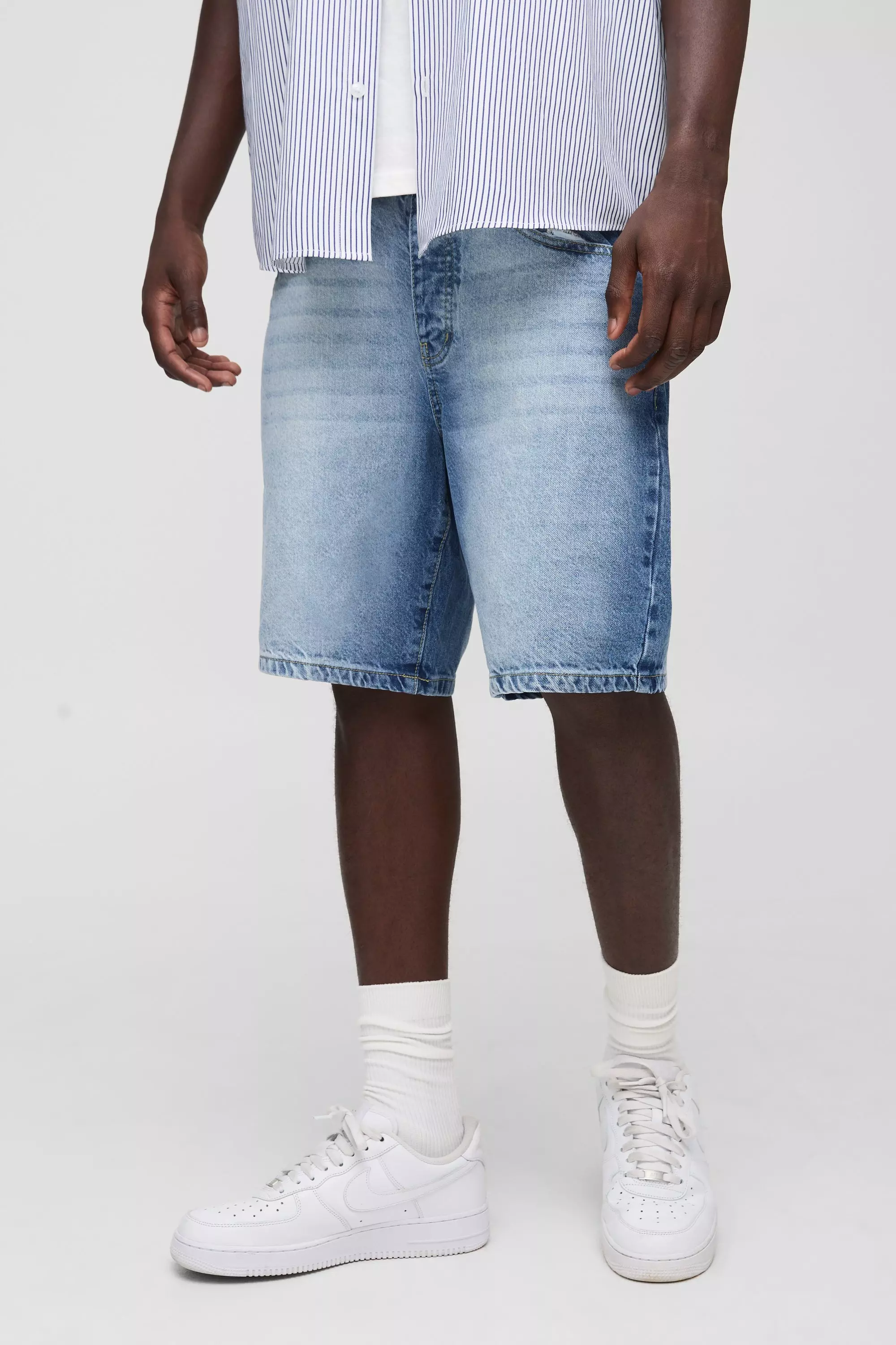 Light blue Relaxed Fit Extreme Washed Woven Tab Jean Shorts alternative image