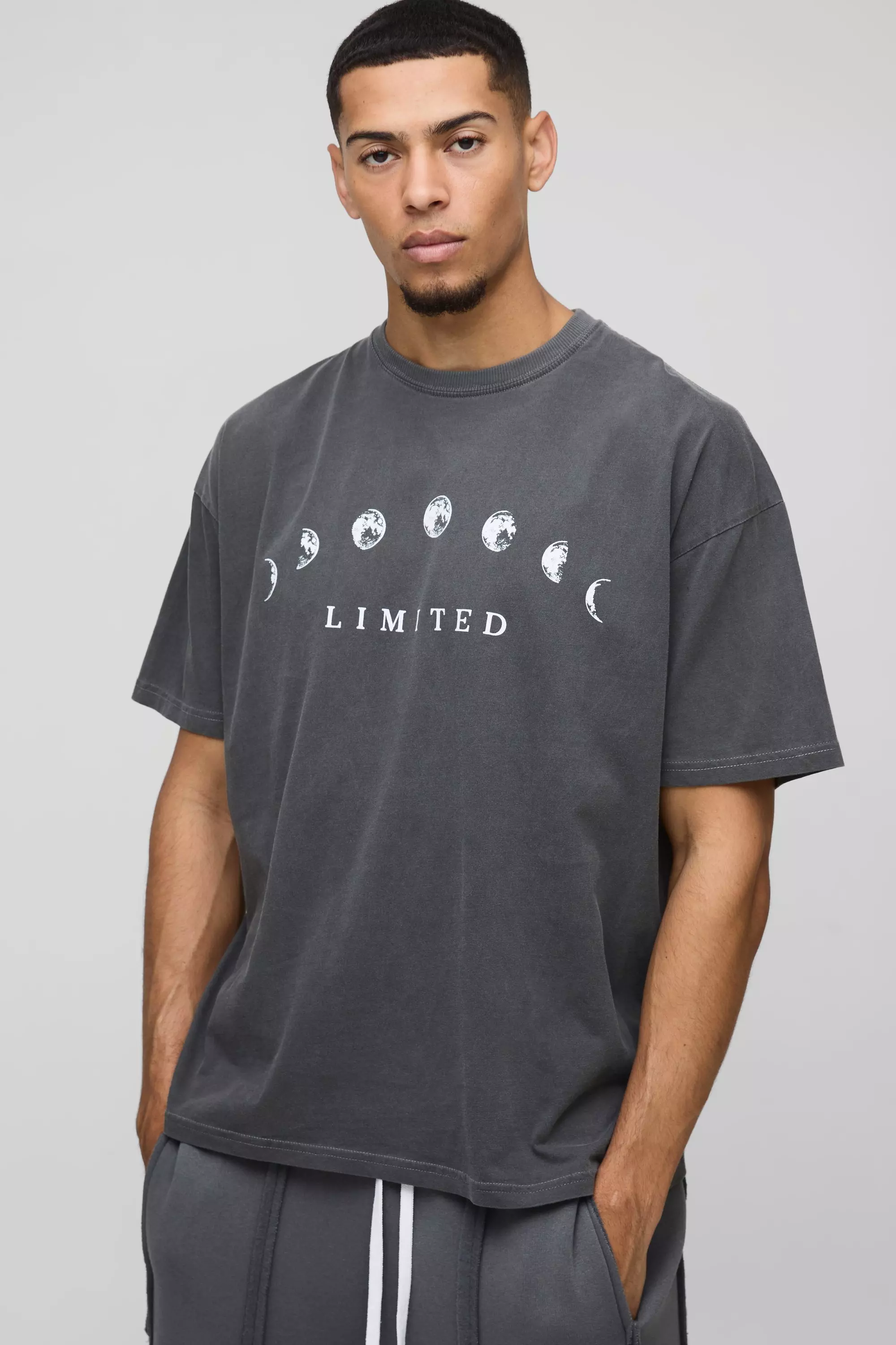 Oversized Limited Space Graphic Washed T-Shirt Charcoal