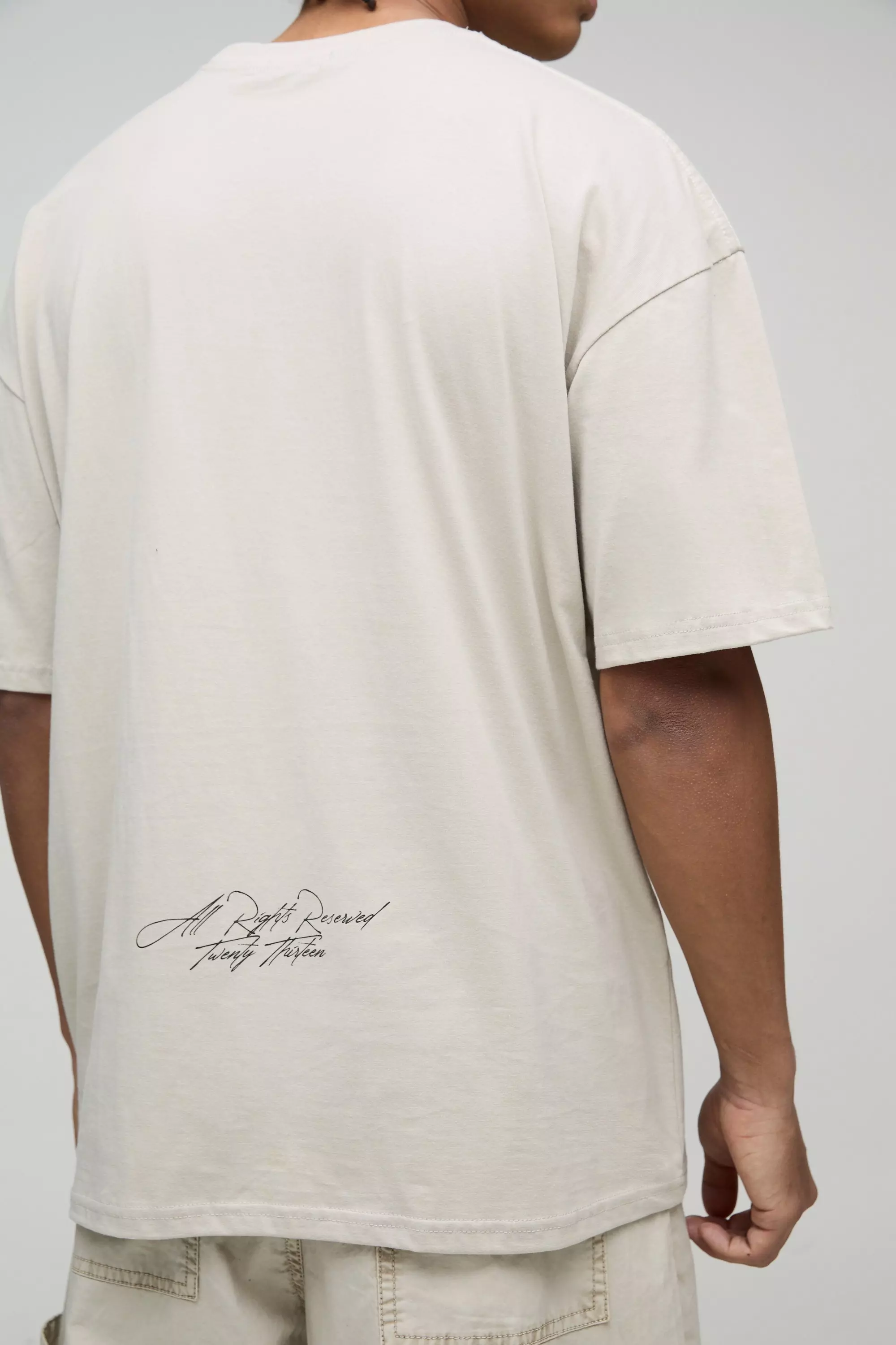 Stone Oversized Teddy Worldwide Printed T-Shirt alternative image