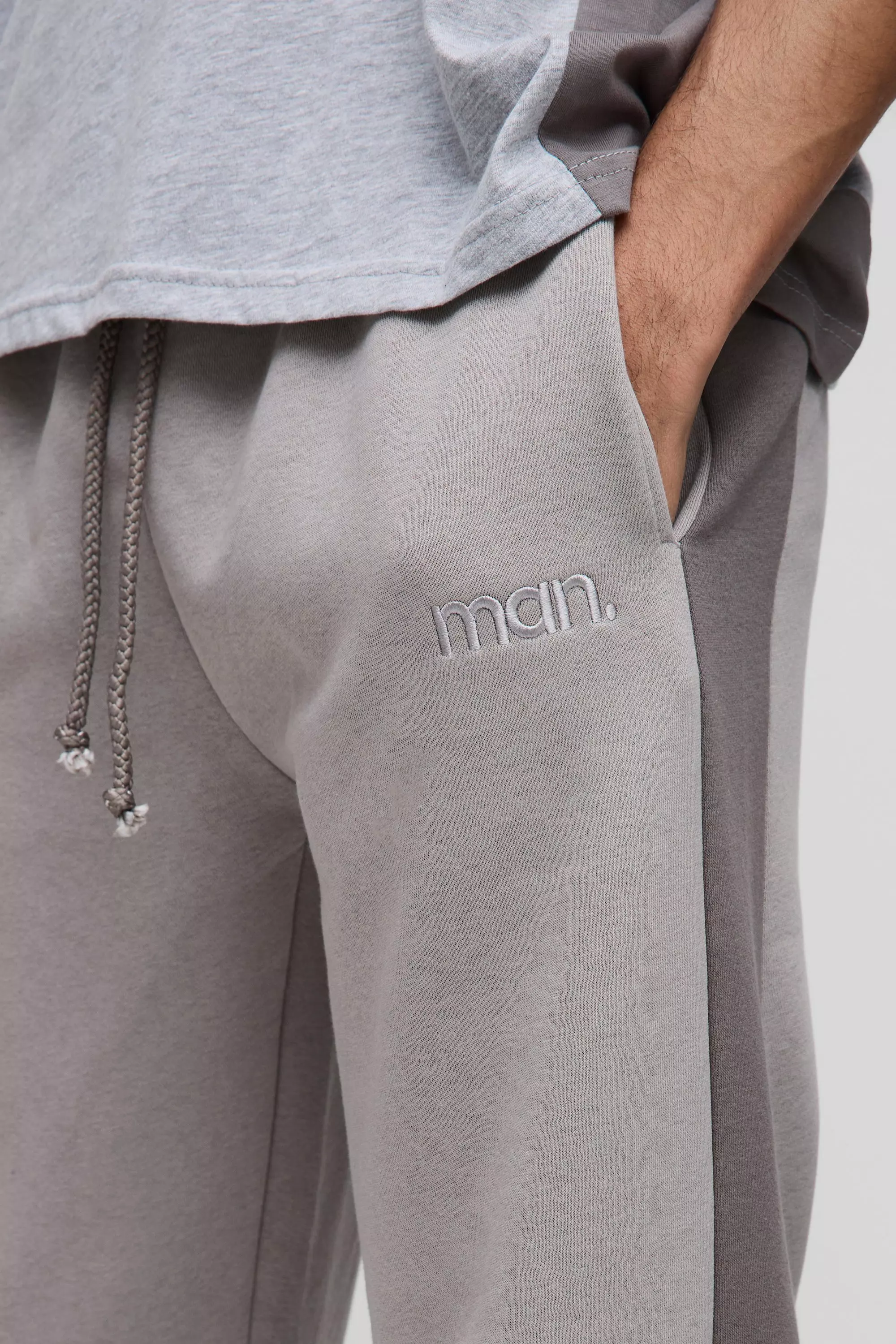 Grey Relaxed Fit Man Panel Detail Joggers alternative image