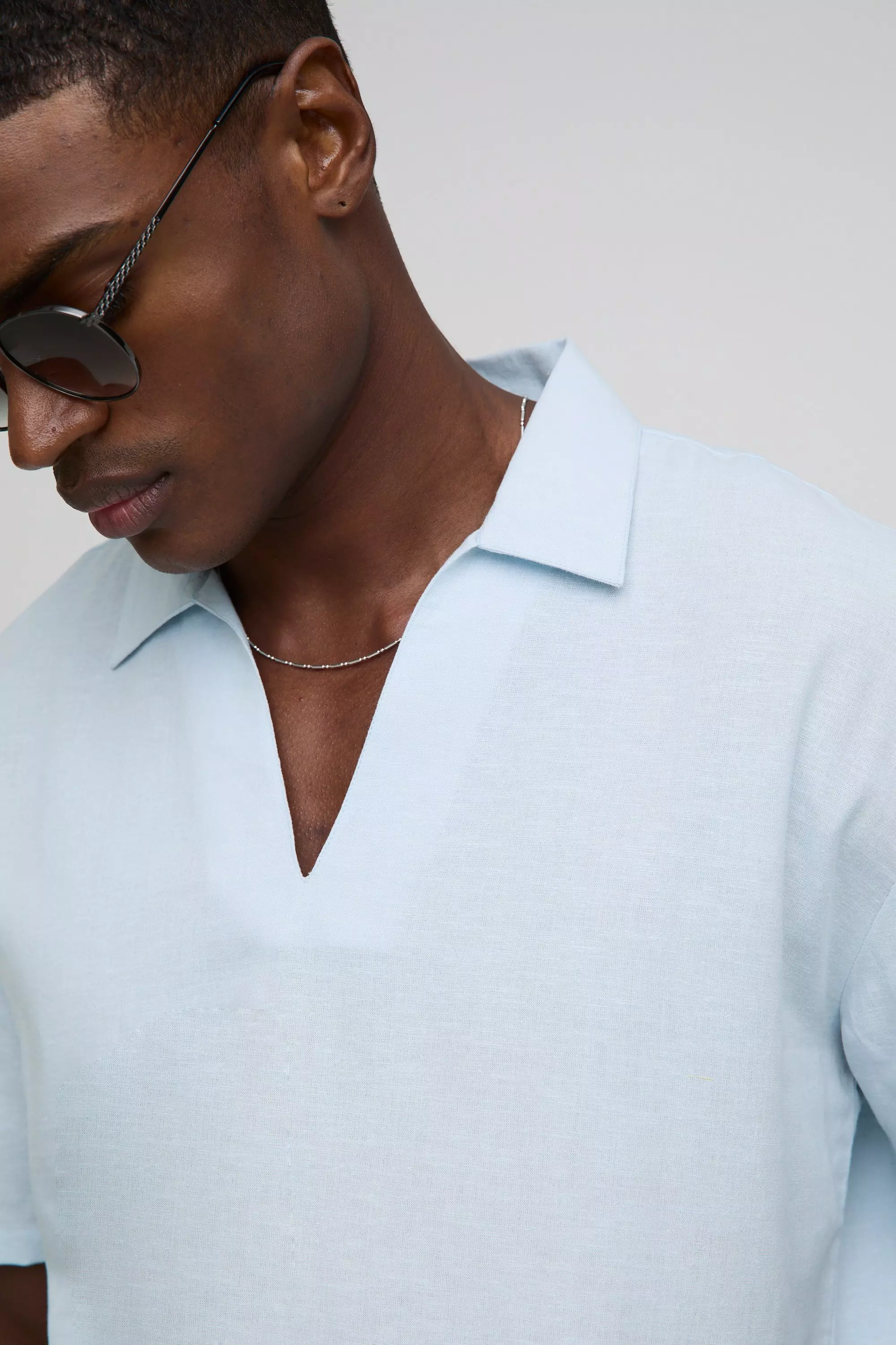Oversized V-Neck Overhead Linen Blend Shirt | boohooMAN USA