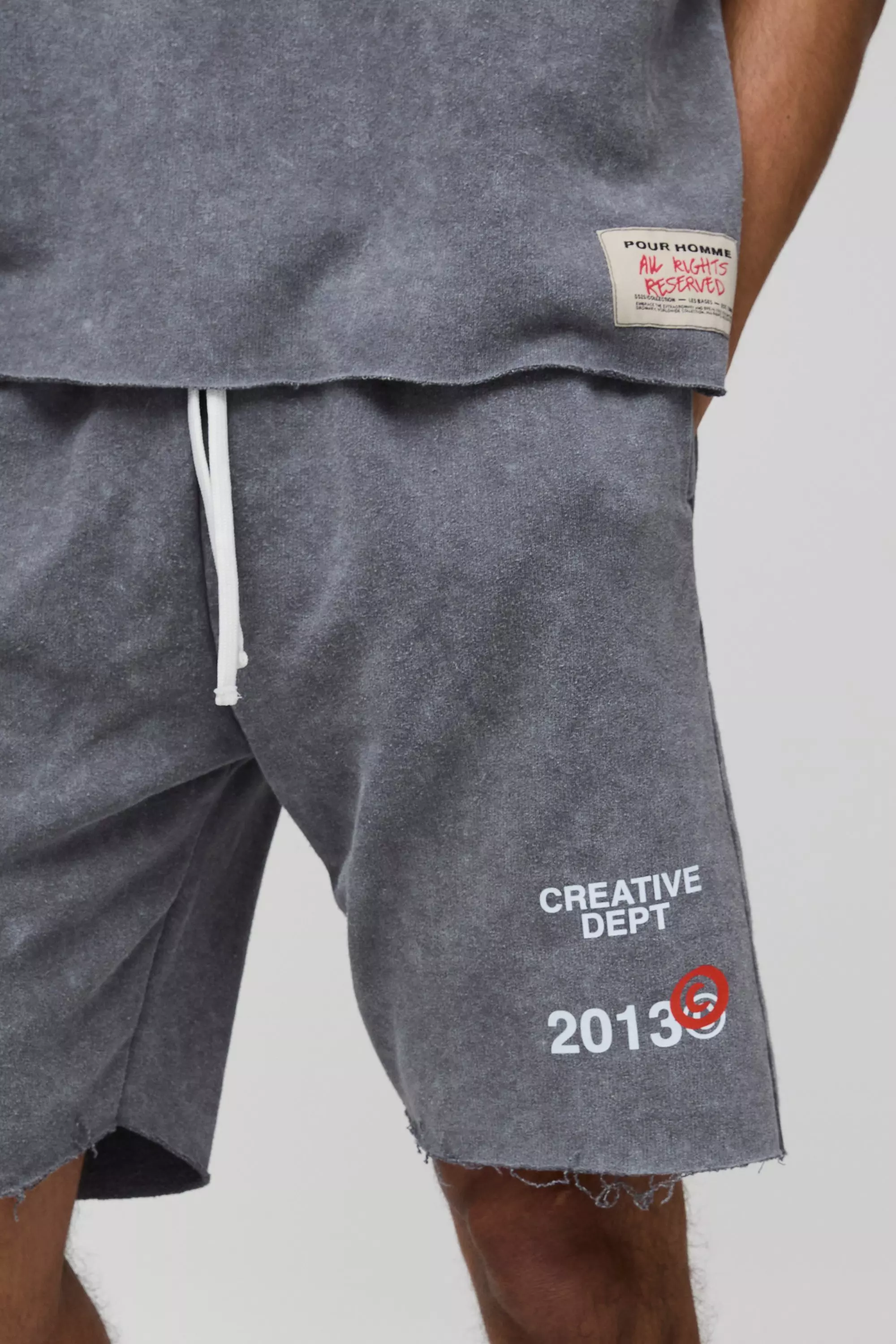 Charcoal Korte Gebleekte Baggy Shorts Met Print alternatieve afbeelding