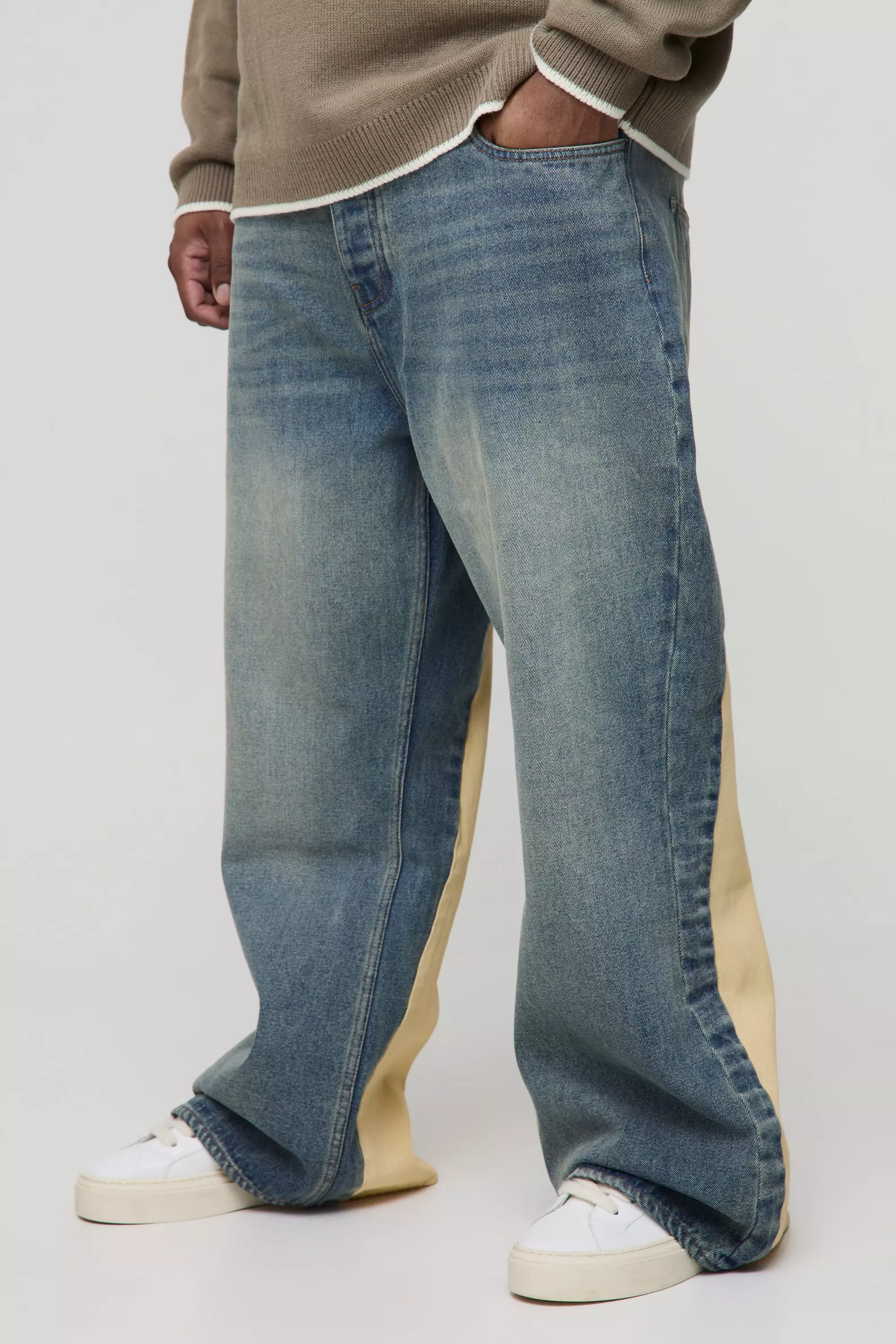 Plus Gusset Back Panel Relaxed Flared Jeans Vintage wash
