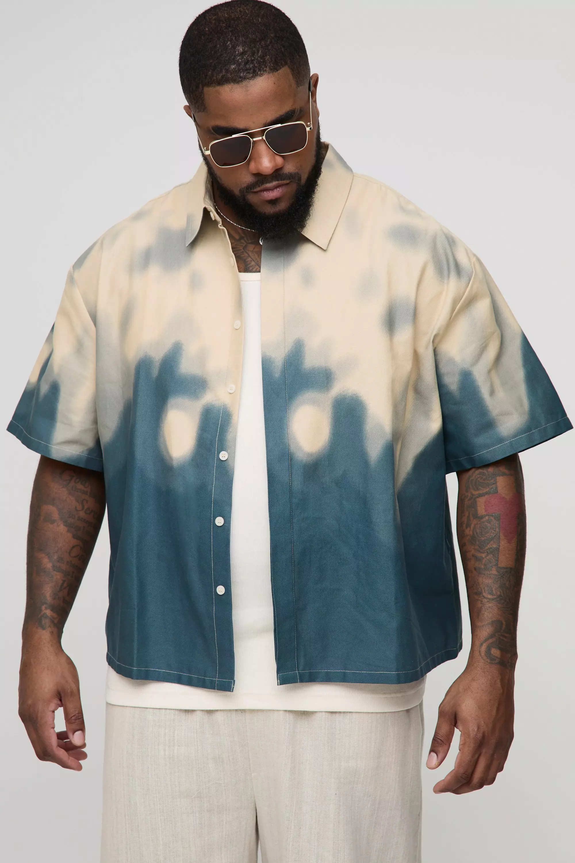 Ecru Plus Oversized Boxy Overhemd Met Abstracte Print alternatieve afbeelding