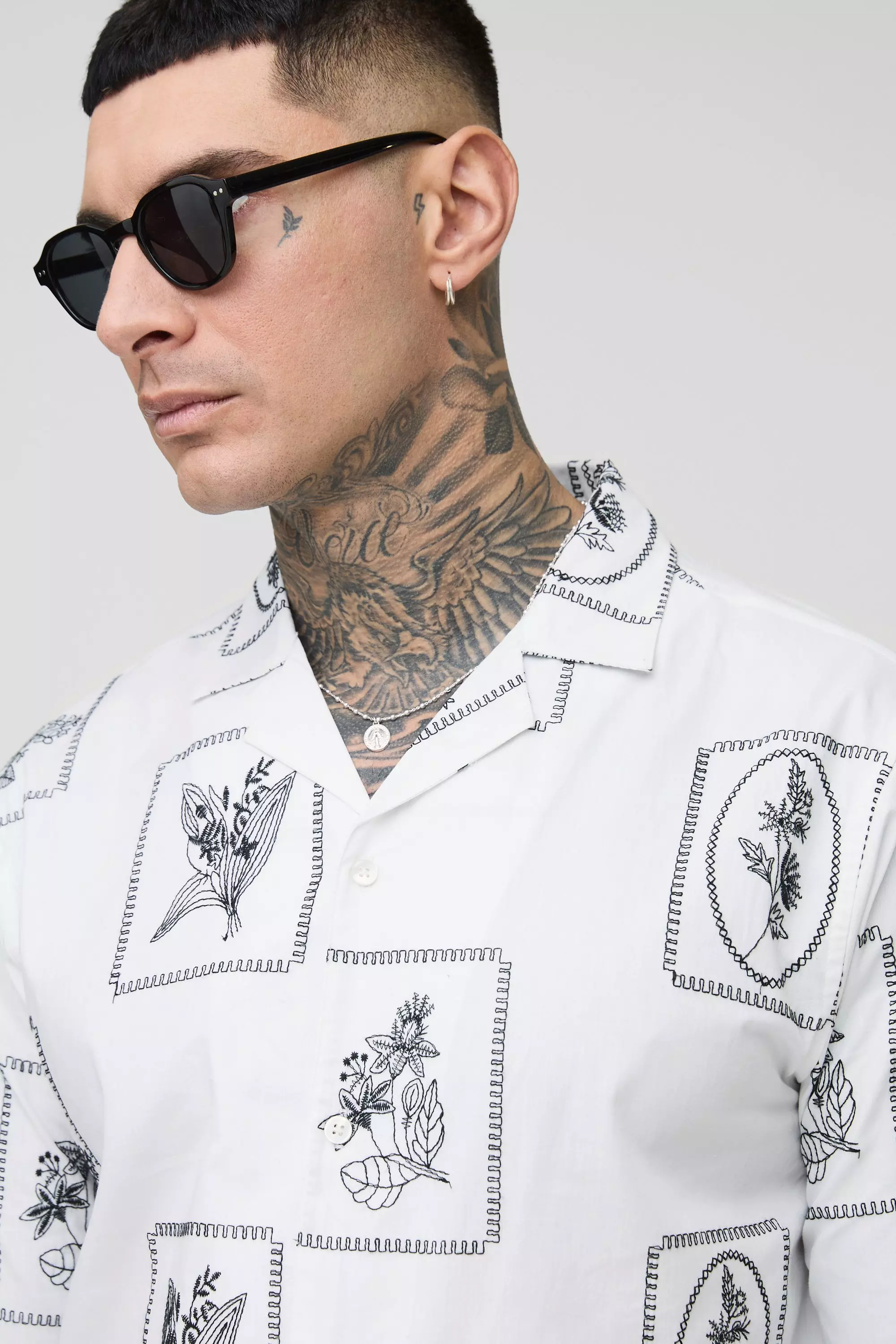 Tall Regular Fit Embroidered Poplin Revere Shirt & Relaxed Short Set | boohooMAN USA